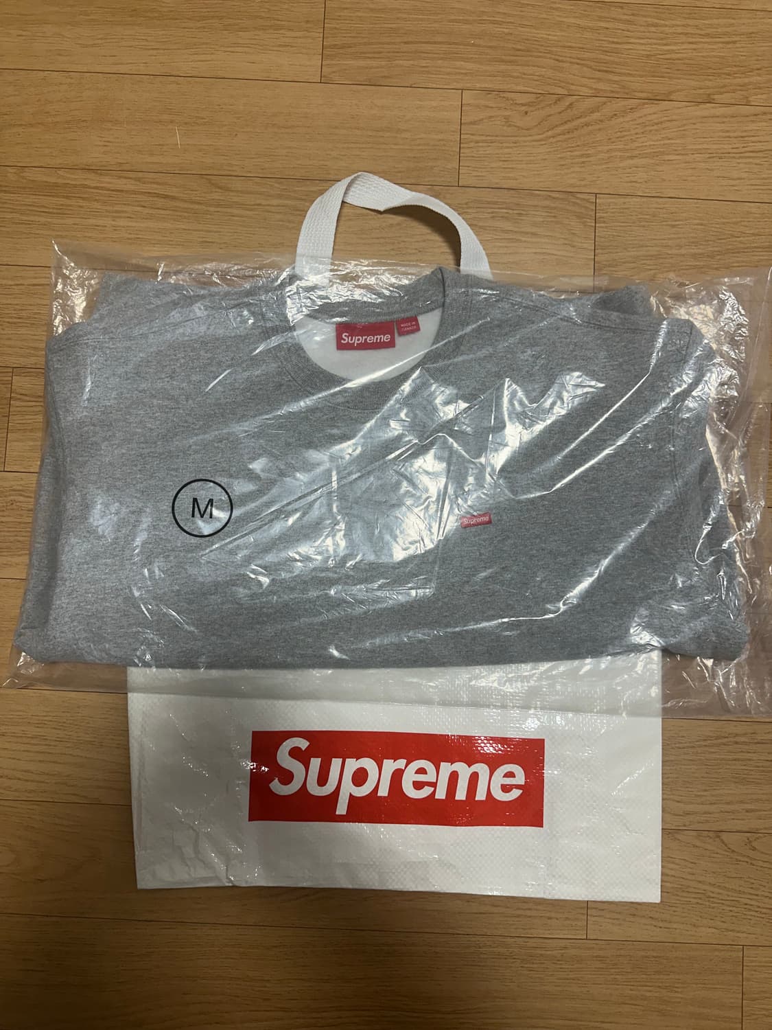 (정품) 슈프림 스몰 박스 맨투맨 그레이 M (새상품) 상품이미지2