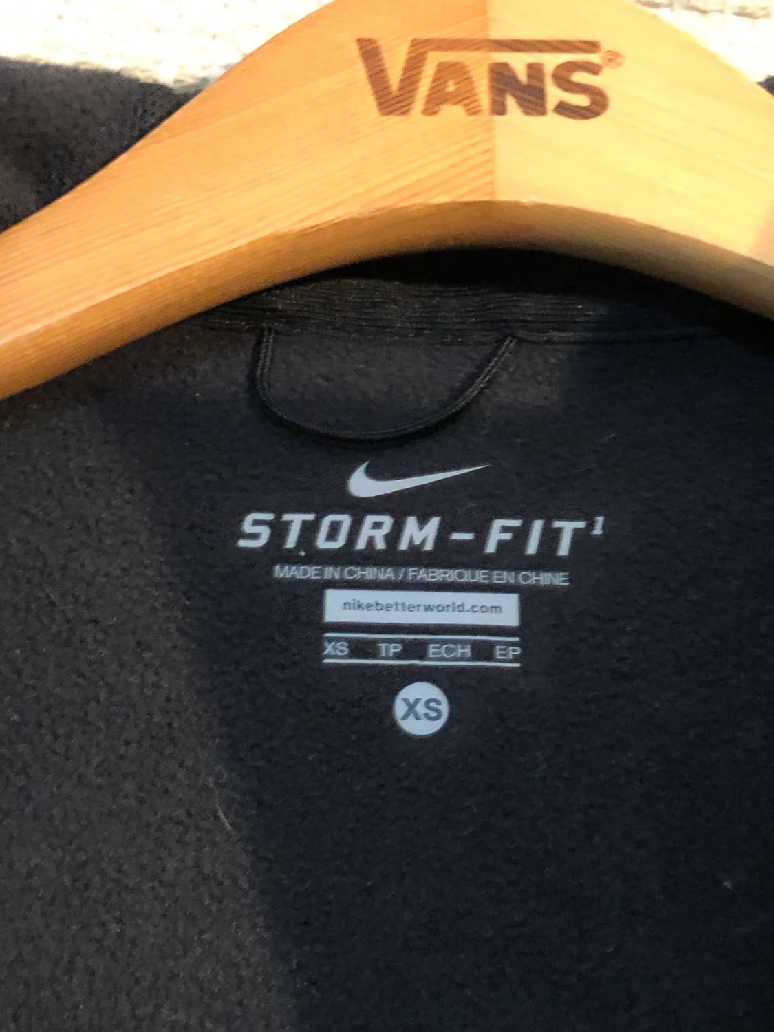 여성용 나이키 스톰핏 소프트쉘 러닝 후드 자켓 XS 상품이미지4