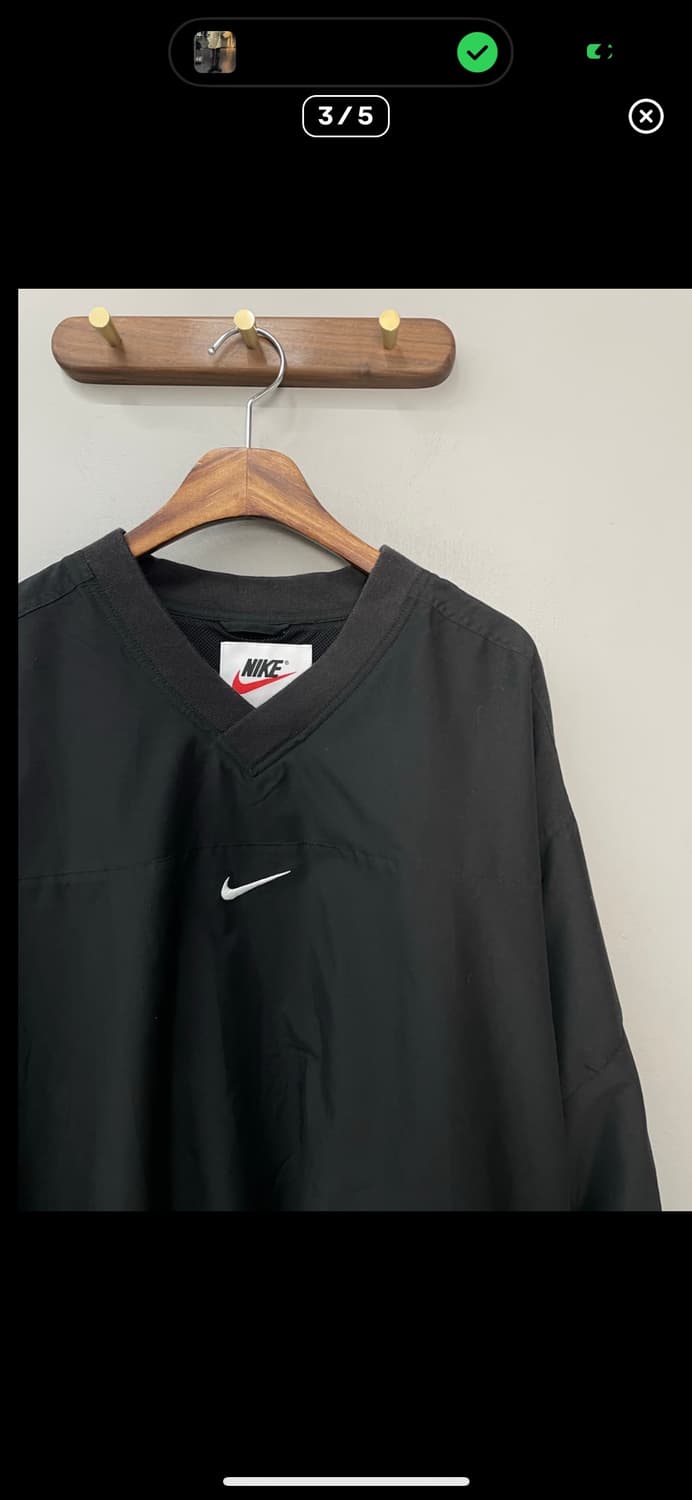 나이키 올드스쿨 체스트로고 브이넥 블랙 웜업 A2862 상품이미지3