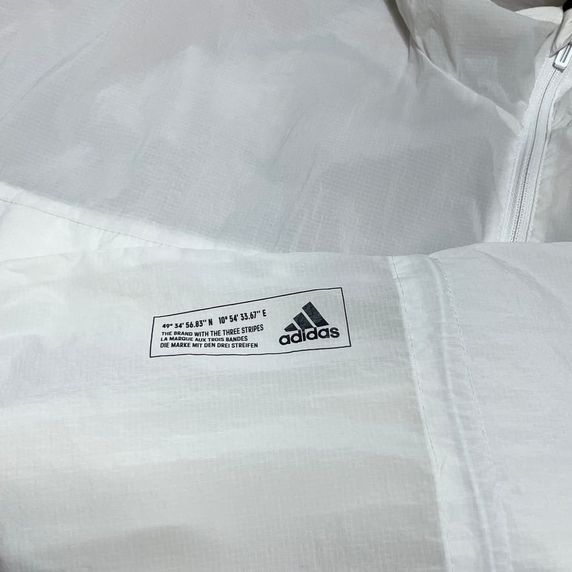 아디다스 삼각로고 화이트 경량 바람막이 점퍼 남성L 상품이미지8