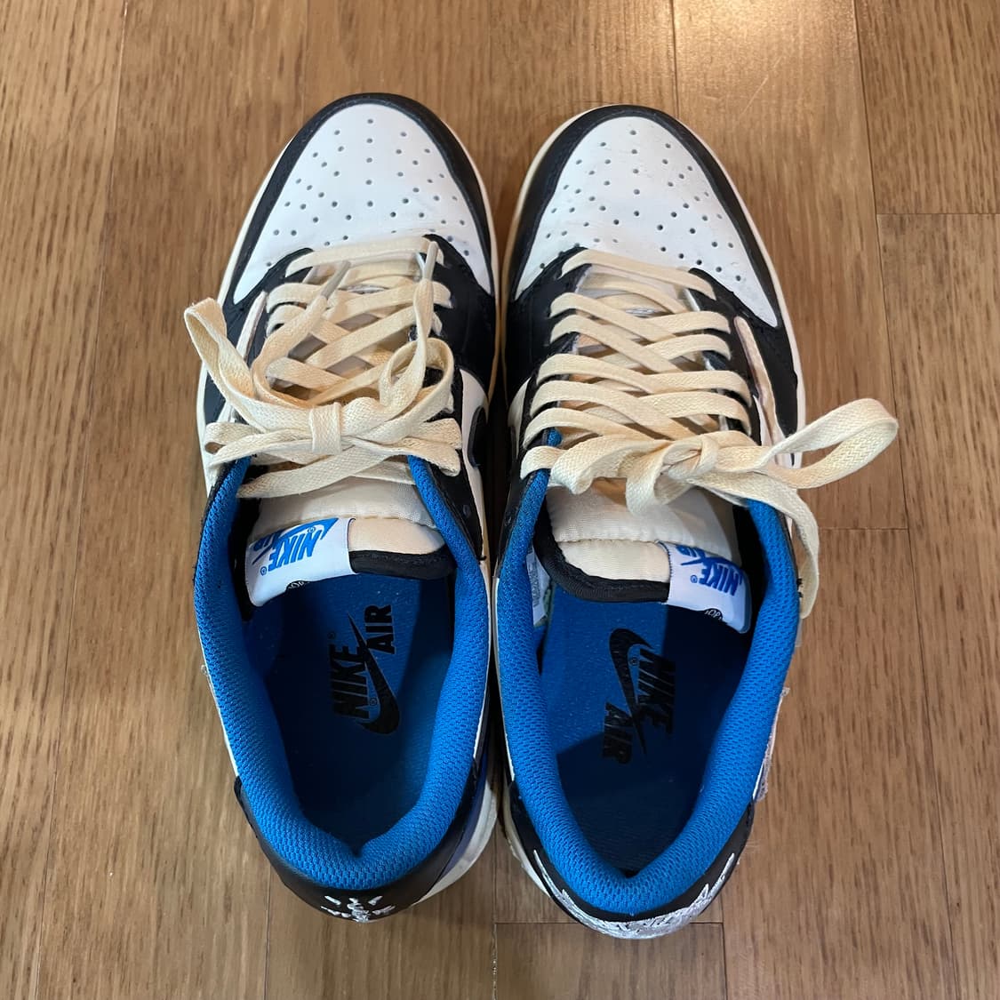 조던1 트래비스 스캇 프라그먼트 로우 265 상품이미지5