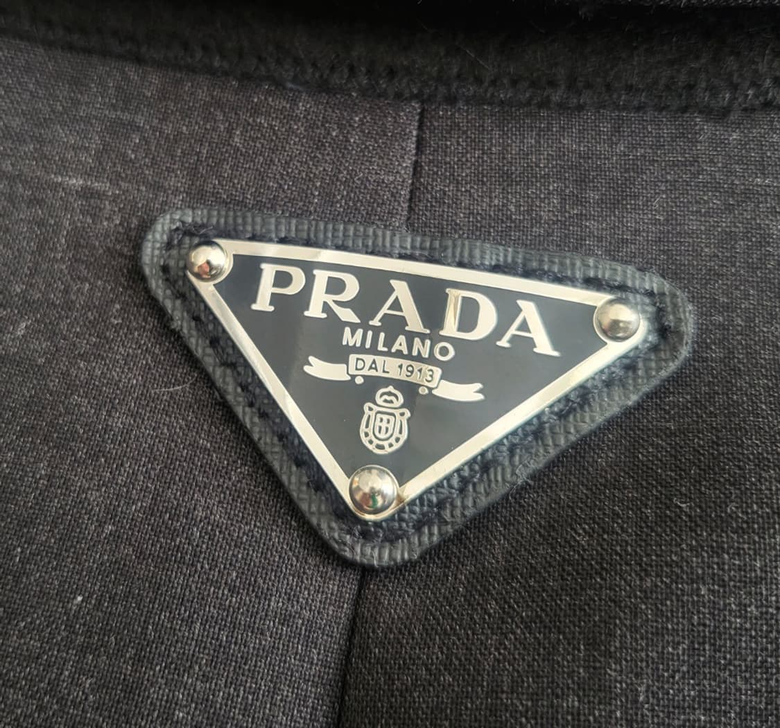 프라다 삼각패치 블레이져 상품이미지3