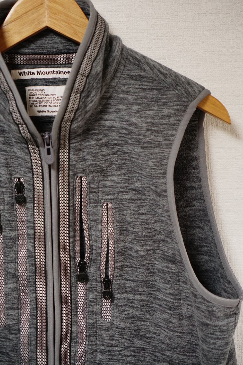 White Mountaineering 프리마로프트 테크 플리스 베스트 2 상품이미지3