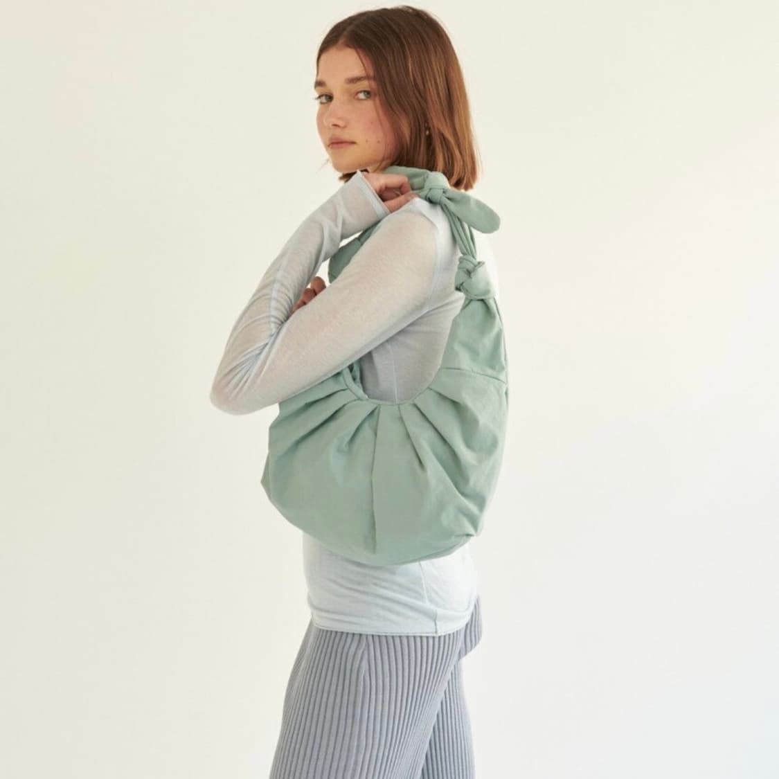 [새상품] acoc 아코크 크루아상 미디엄 숄더백 mint 여성가방 상품이미지5