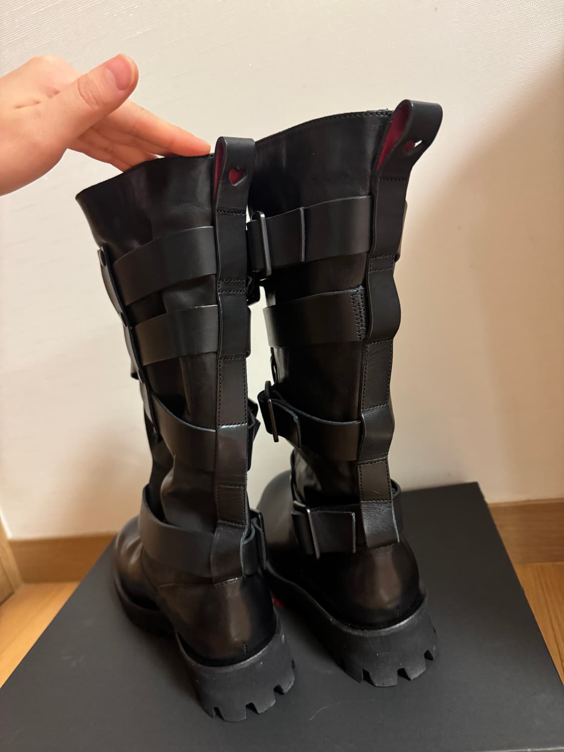 야세x나와야시 벨티드 홀스 하이드 부츠 블랙 상품이미지3