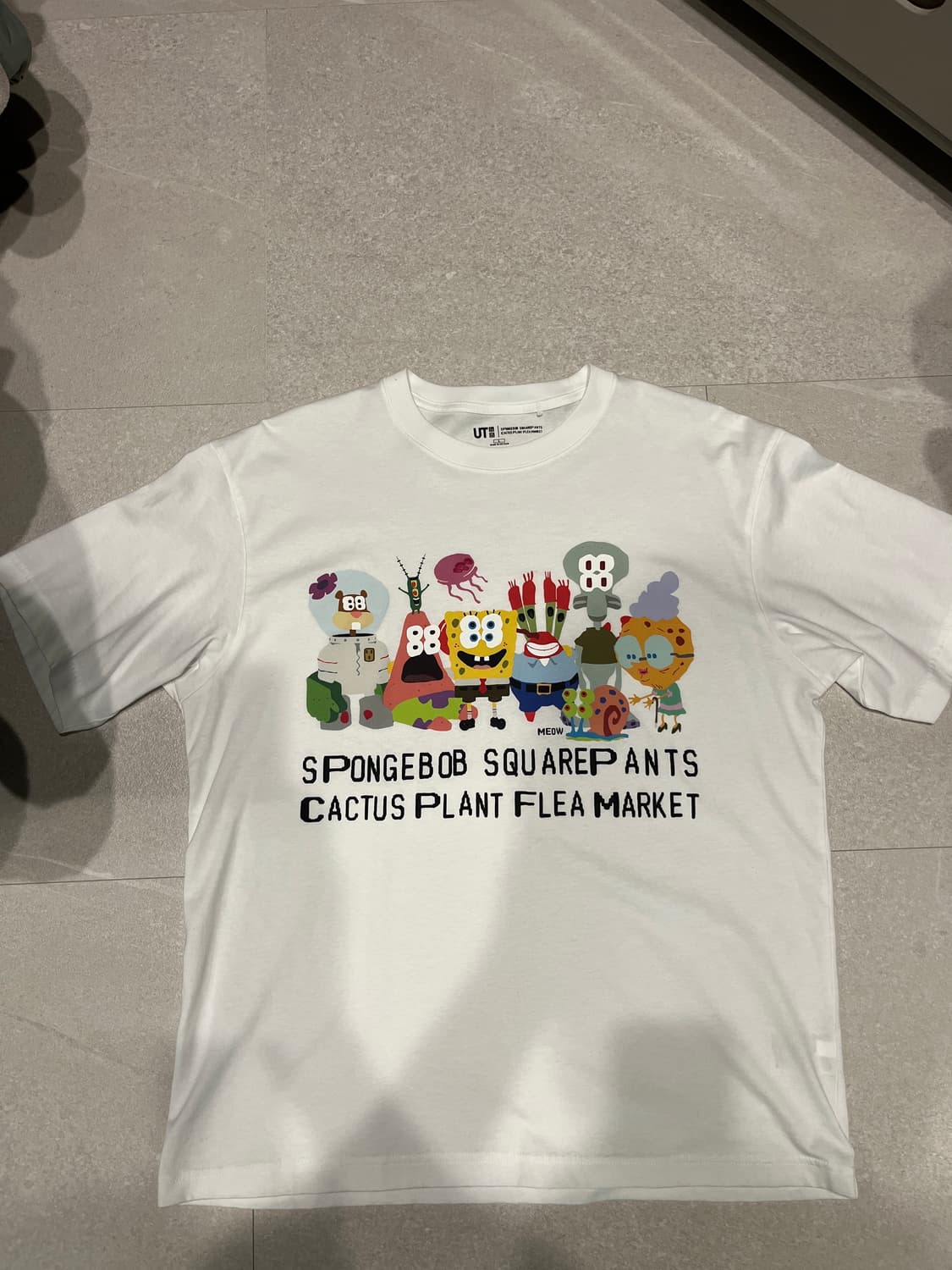 유니클로 스폰지밥 티셔츠 L 상품이미지1