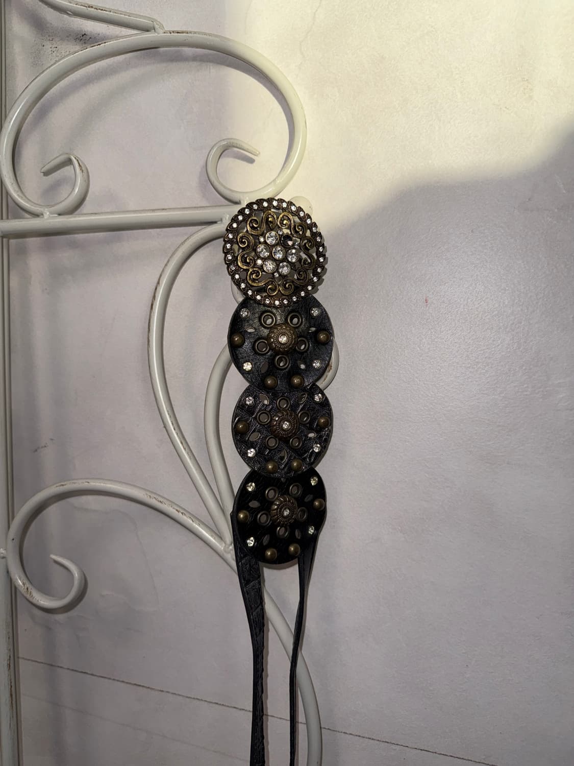 Black python stud twist disc buckle belt 상품이미지4