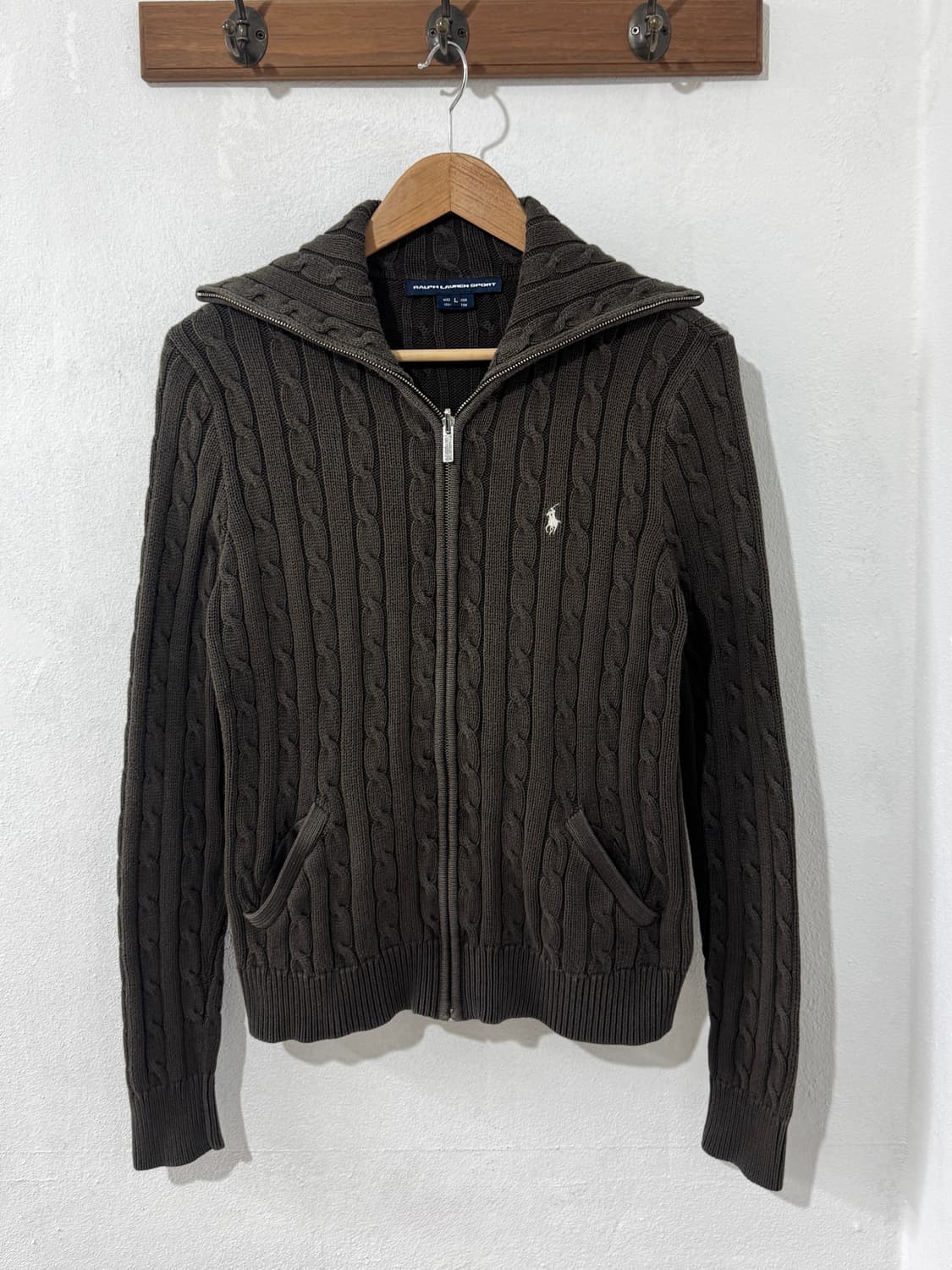 폴로 브라운 니트 세라 집업 상품이미지2