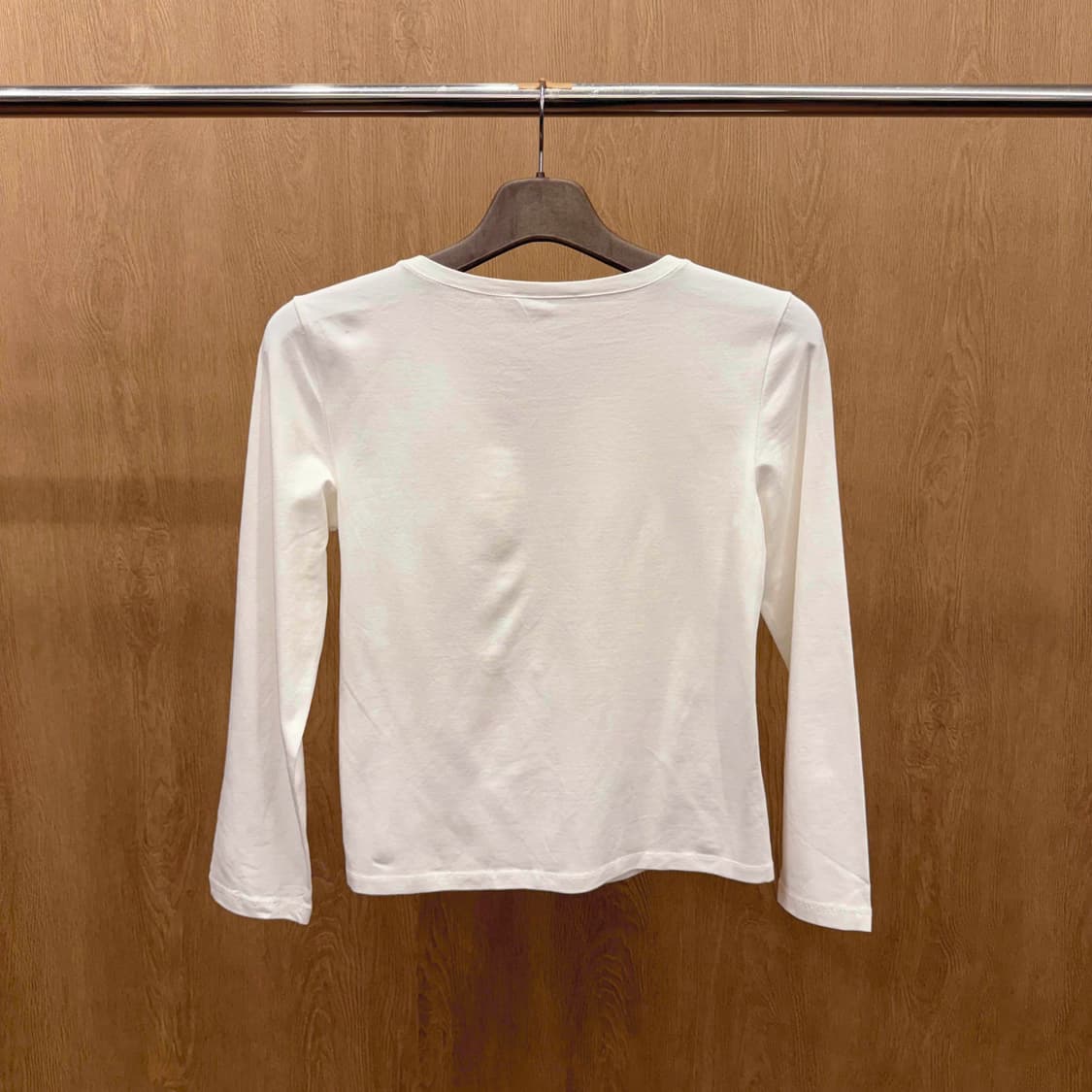 막스마라 위켄드 라운드넥 티셔츠 절개 라인 디테일 슬림핏 화이트 상품이미지3