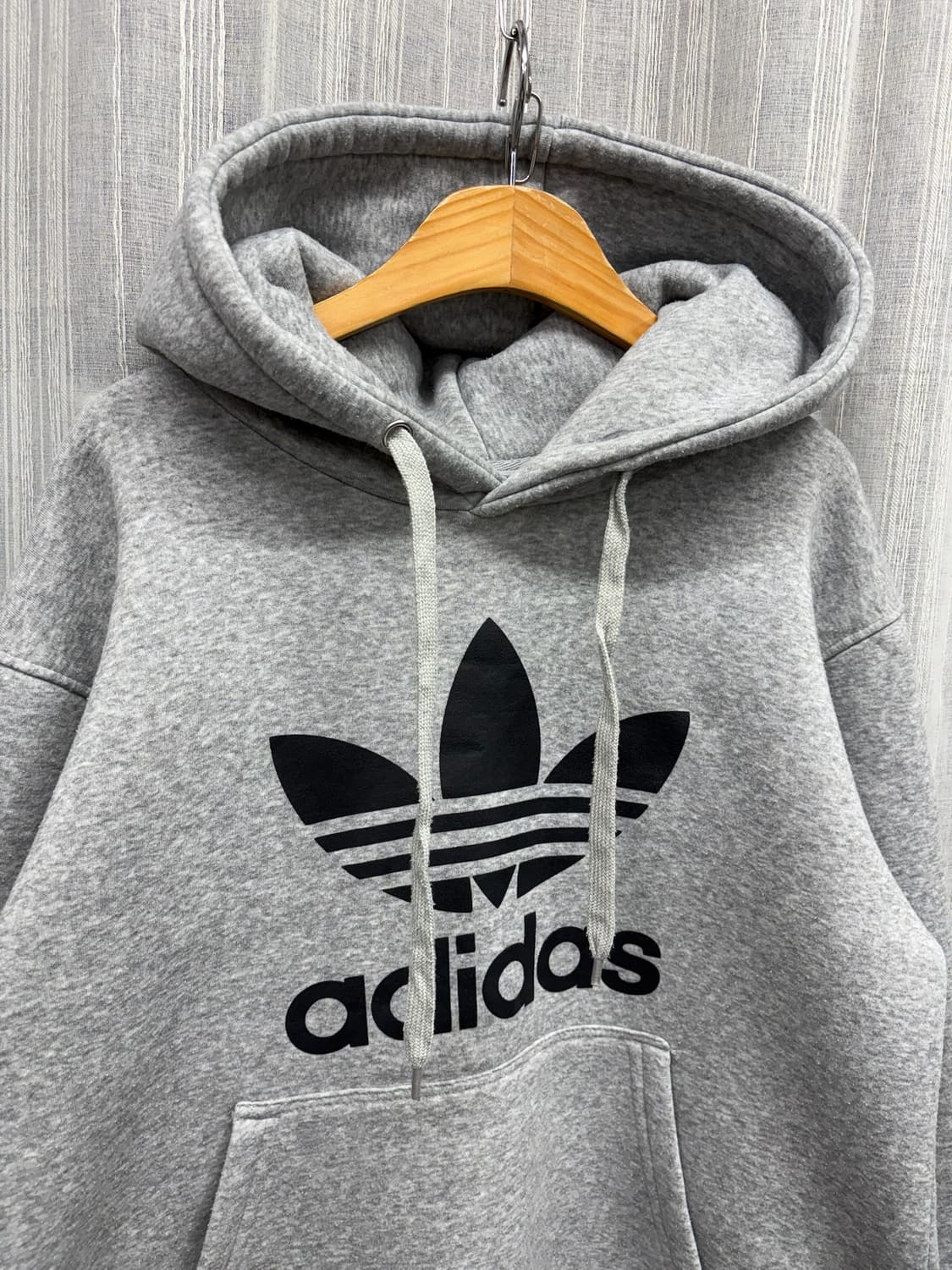 아디다스 그레이 빅 트레포일 로고 후드티 상품이미지4