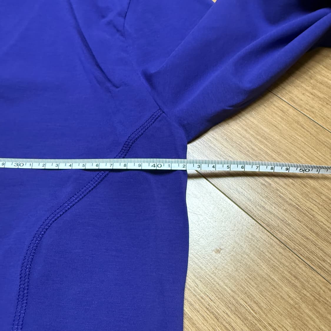 COS 슬림핏 모크넥 탑 퍼플 S사이즈 상품이미지7