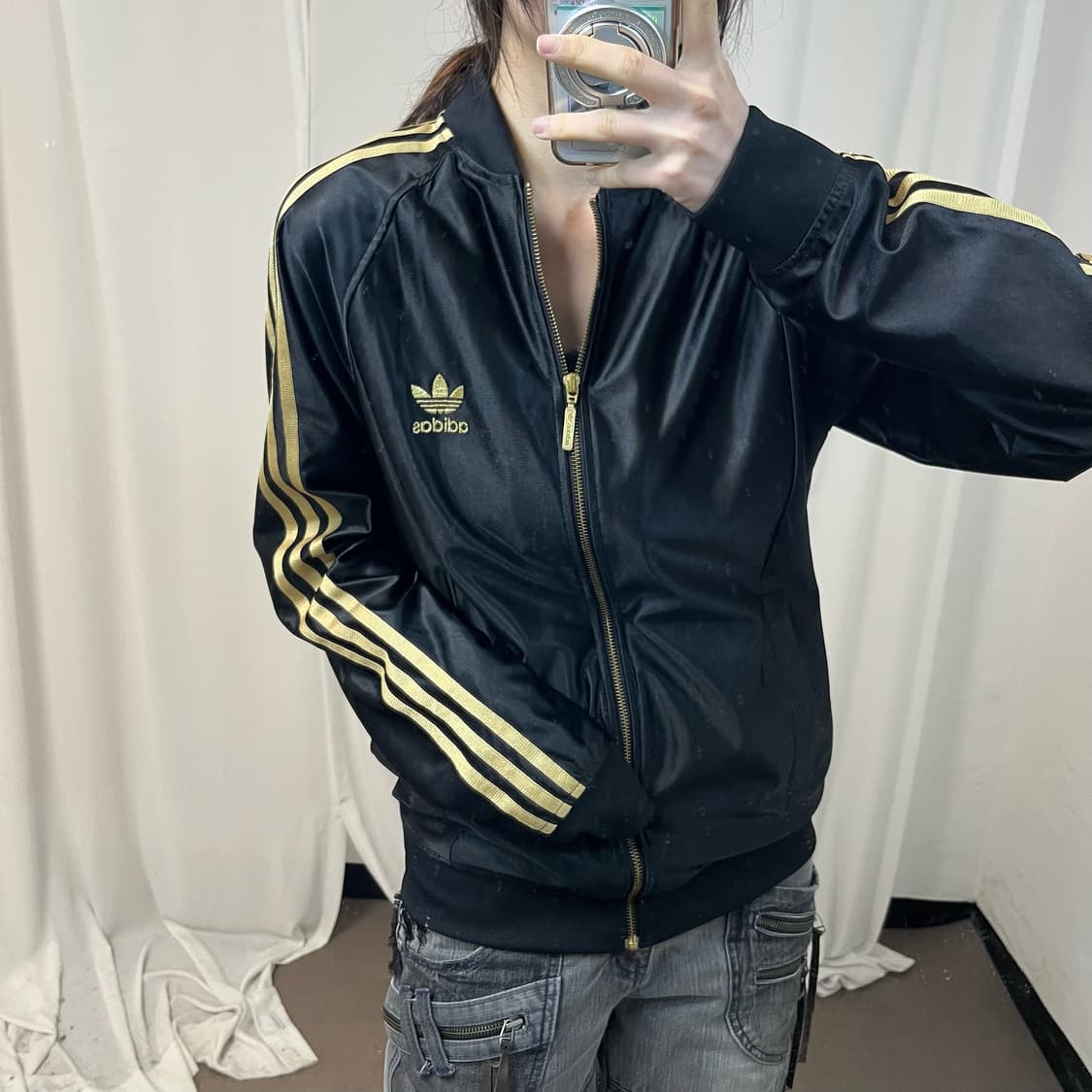 Adidas black gold Superstar jersey 상품이미지3