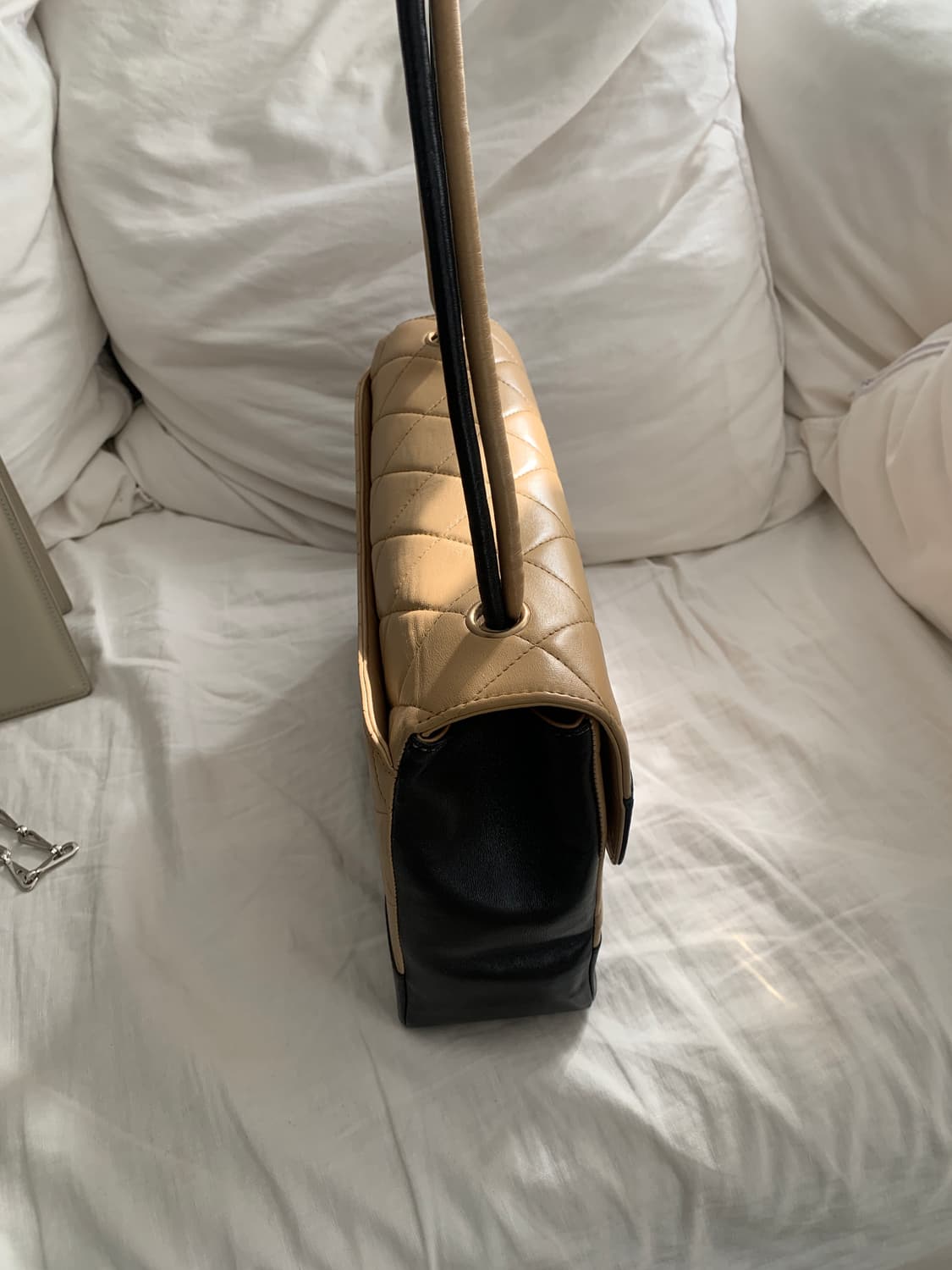 샤넬 투톤 숄더백 상품이미지5