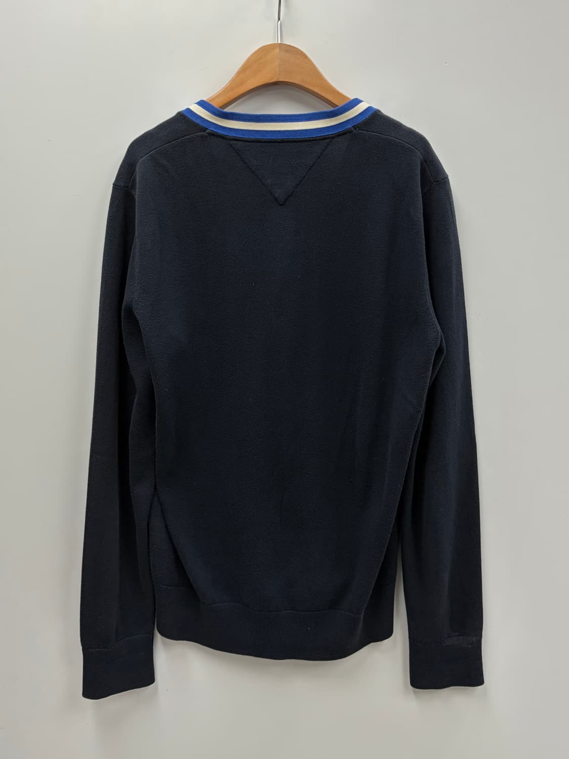 타미힐피거 네이비 브이넥 가디건 상품이미지3