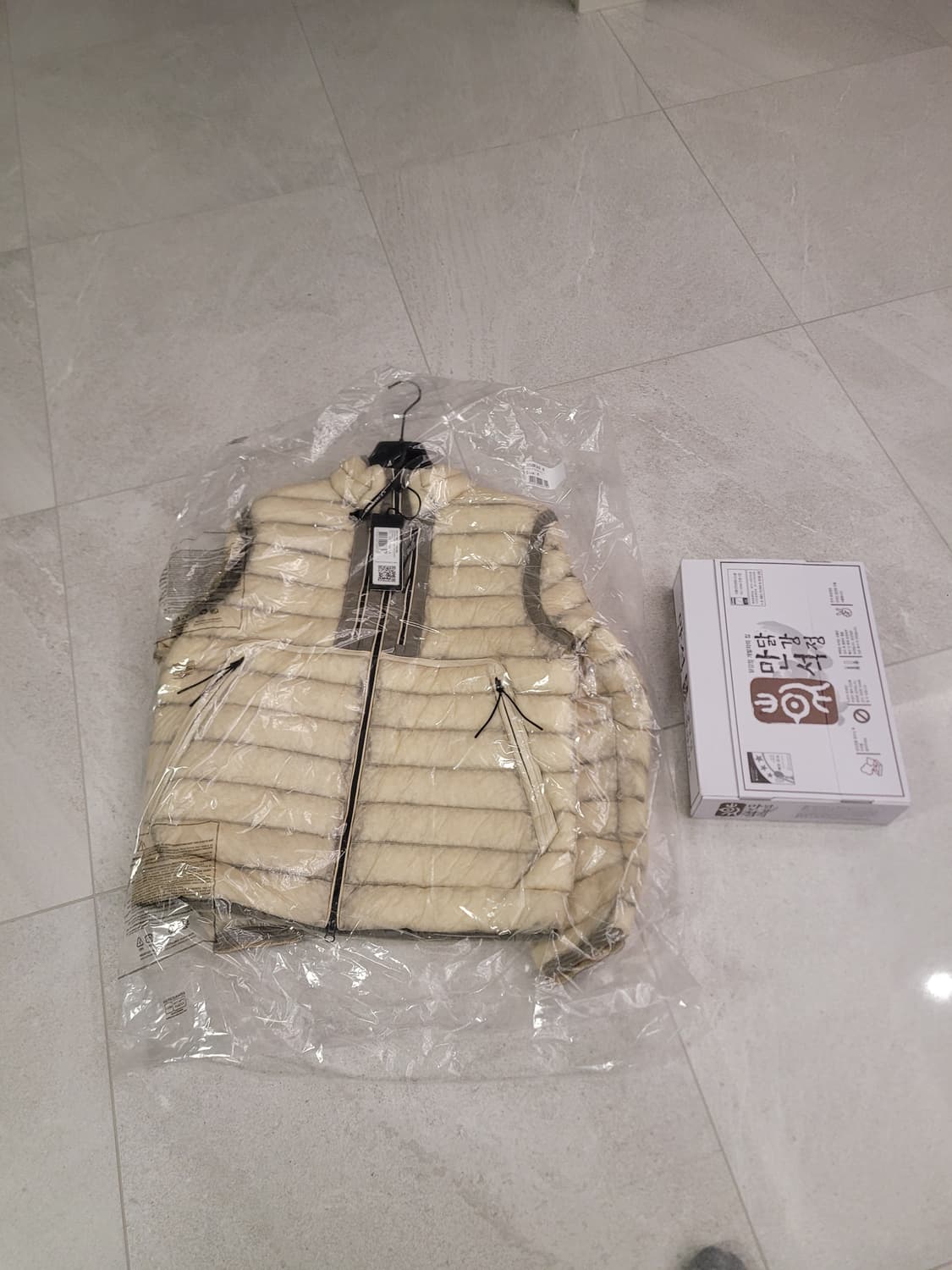 CP컴퍼니/DD쉘 경량패딩 피스타치오/M 상품이미지2