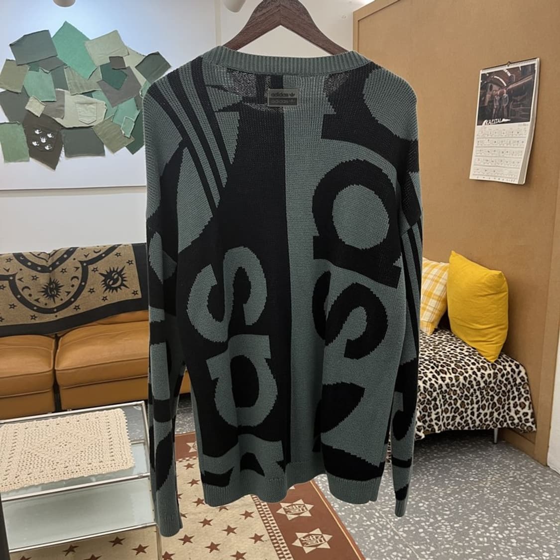 아디다스 오리지널스 레트로 스트릿 펑크 빅로고 니트 L C09979 상품이미지4