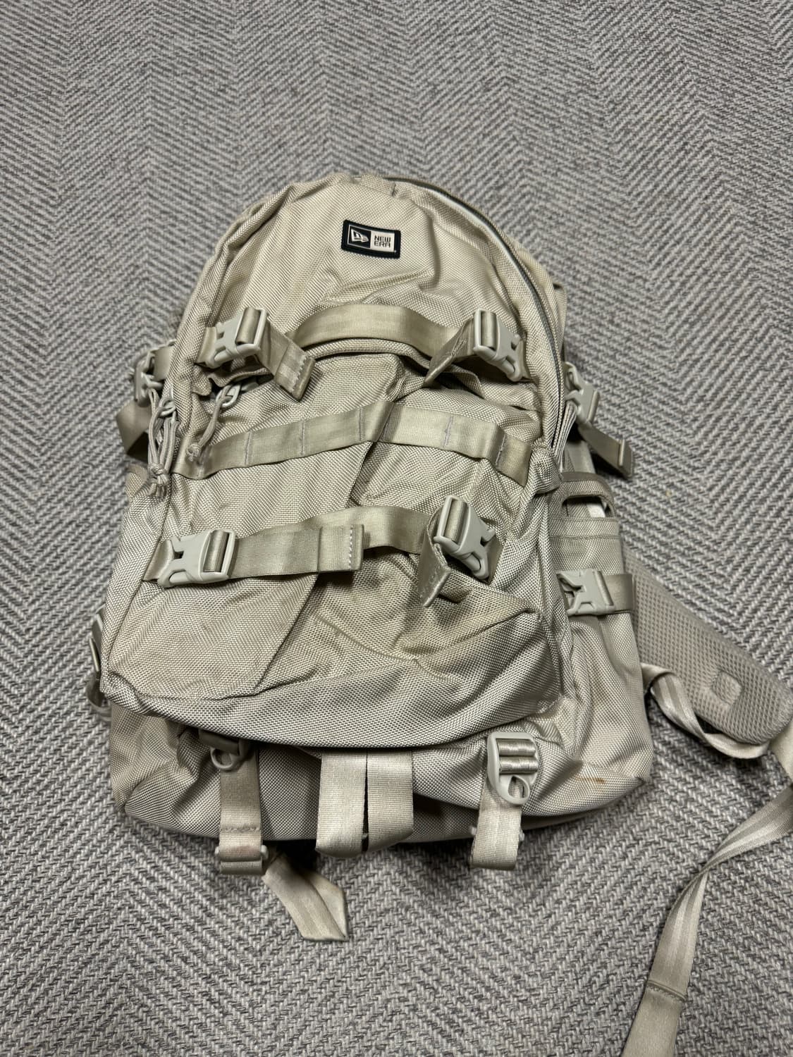 뉴에라 백팩 가방 (옷장 정리) 상품이미지1