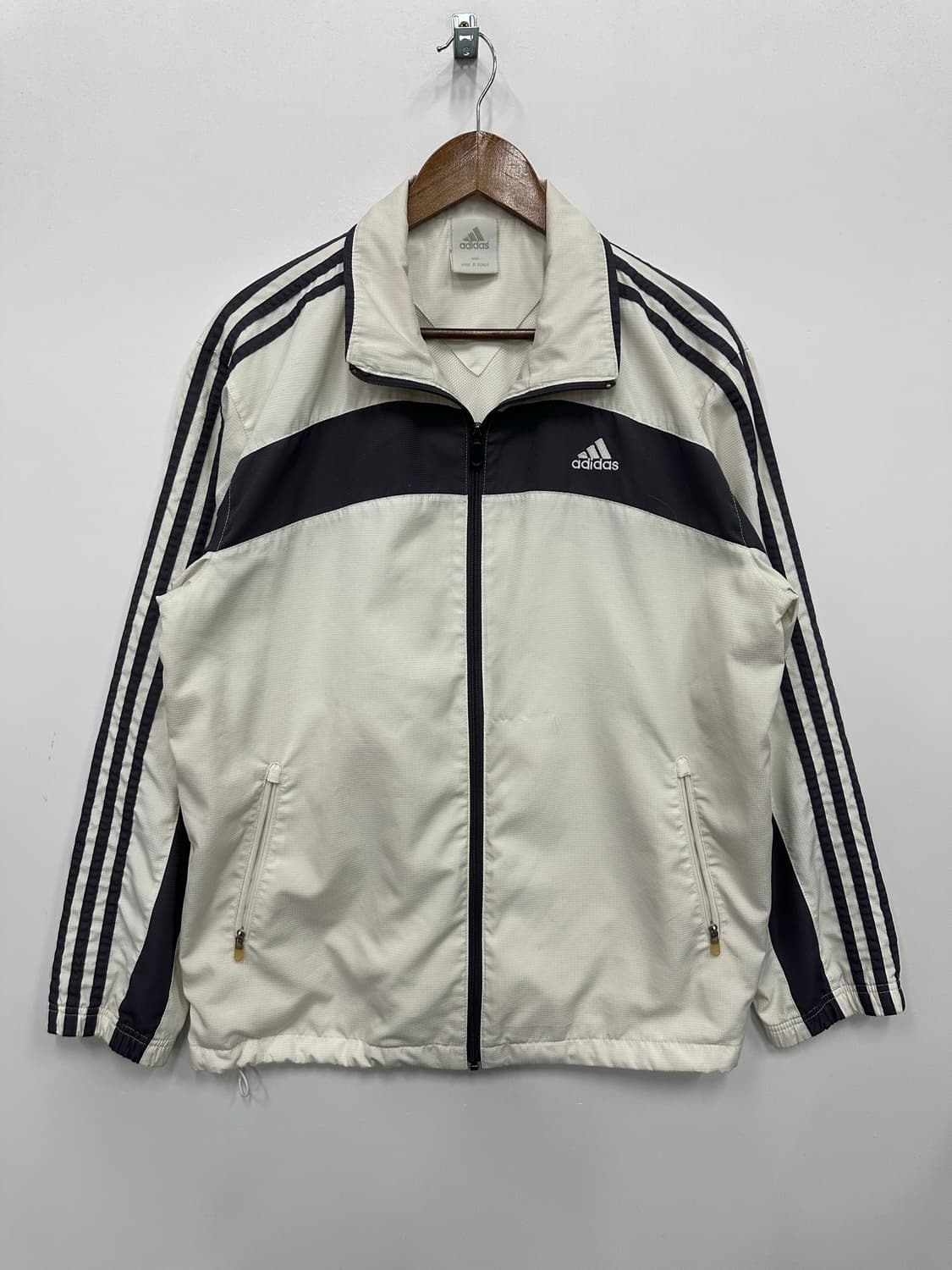 아디다스 화이트 마샬아츠 바람막이  상품이미지1