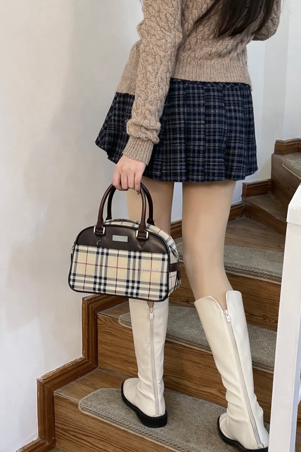 2000s Burberry 베이지 노바 체크 브라운 트리밍 보스턴 토트백 상품이미지1