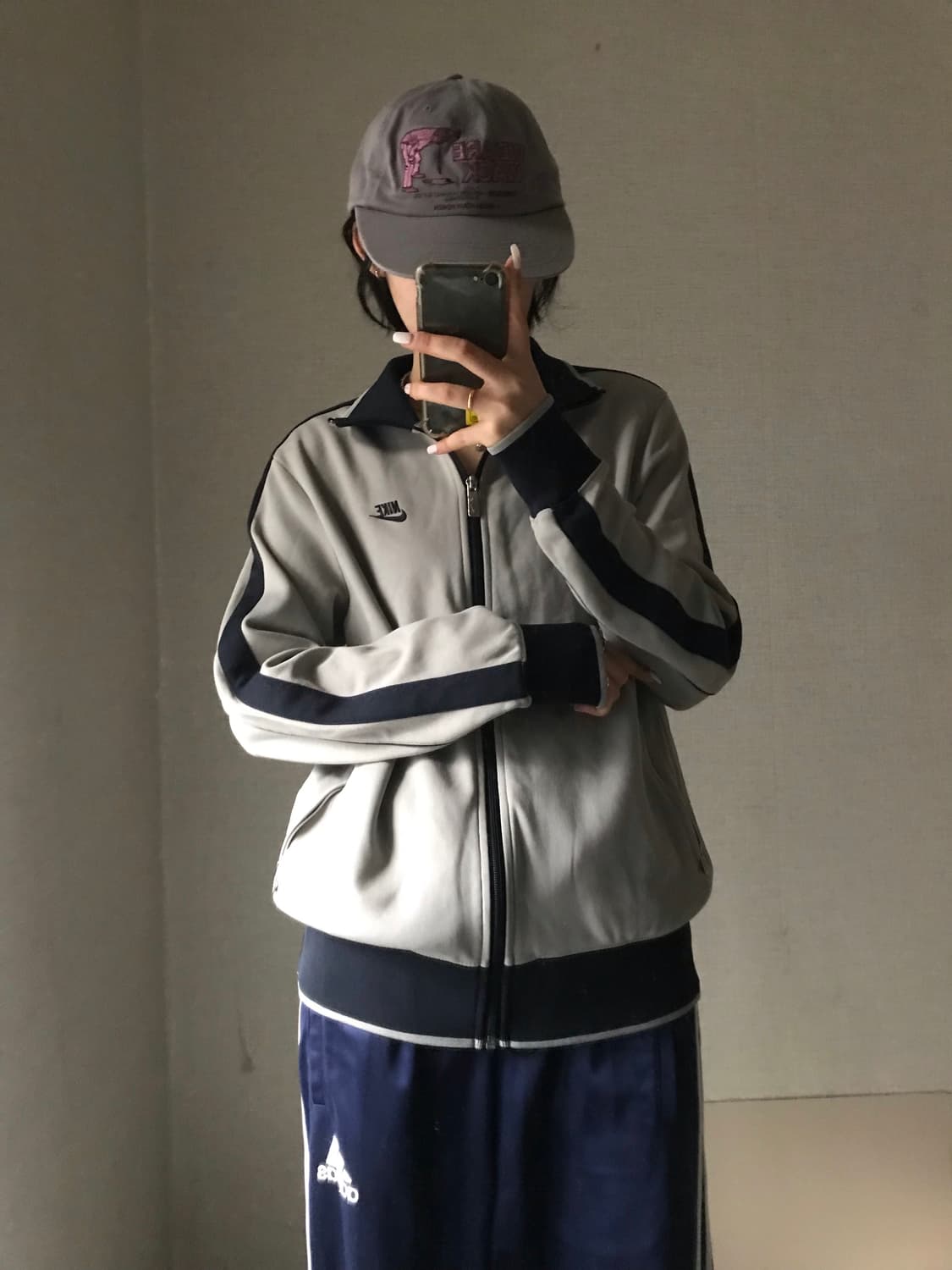 나이키 그레이 네이비 트랙 져지 상품이미지1