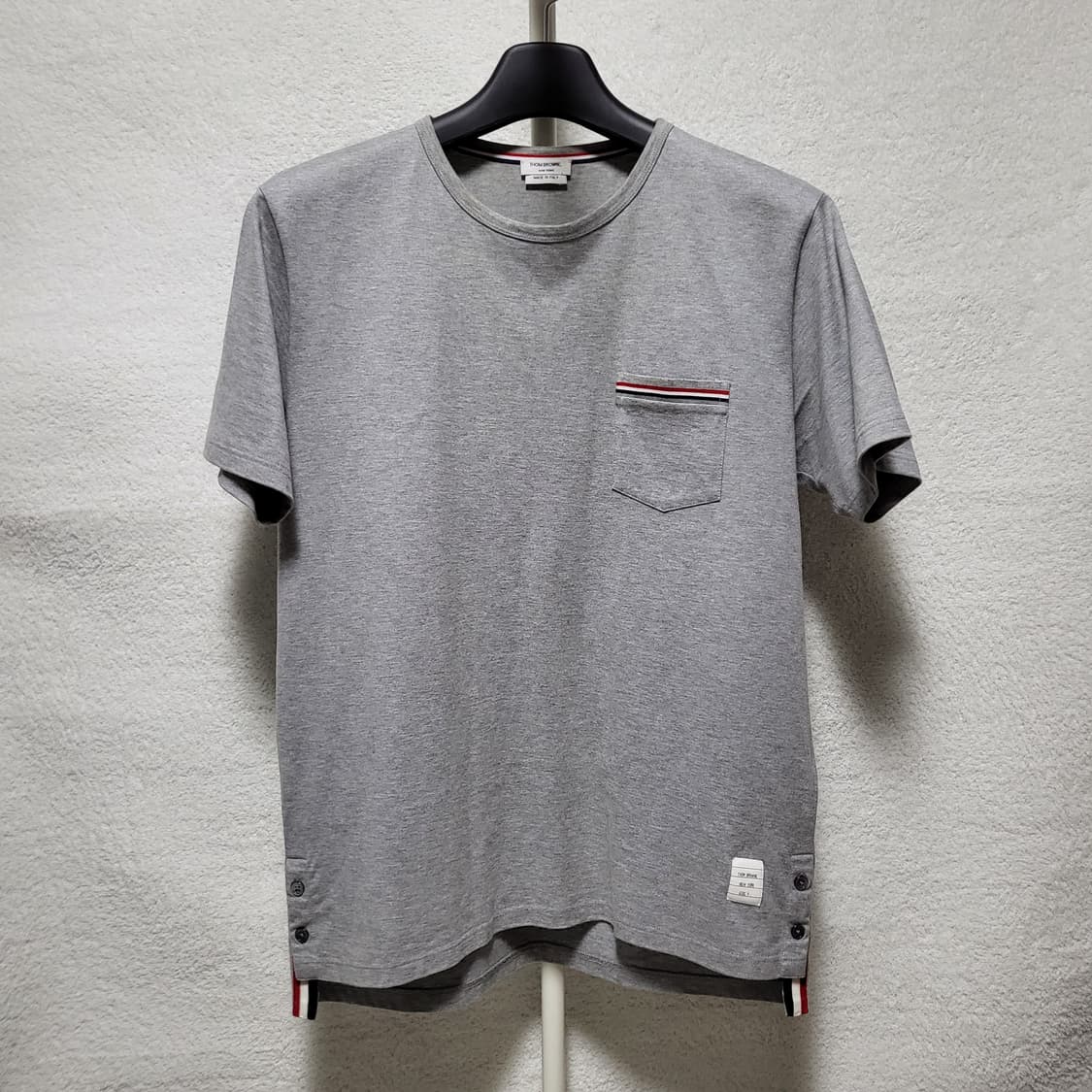 [정품] 4 / 톰브라운 포켓 반팔티  상품이미지1