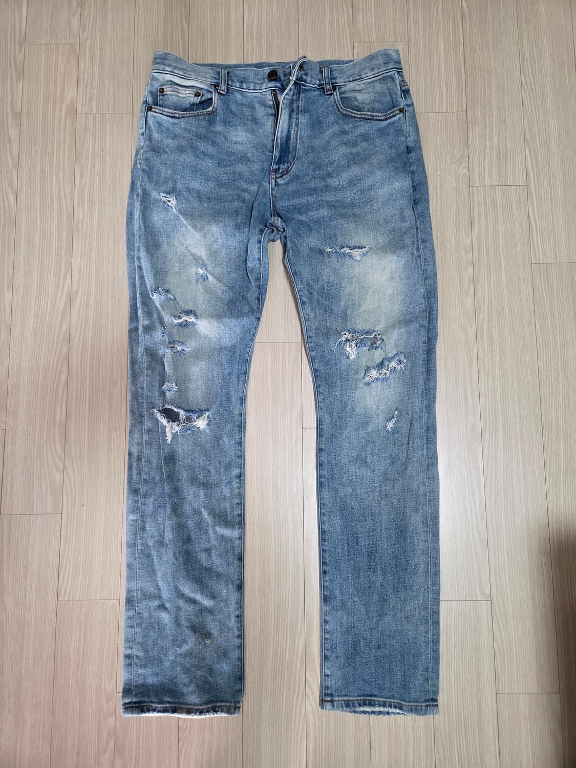 생로랑 디스트로이드 데님팬츠  상품이미지1