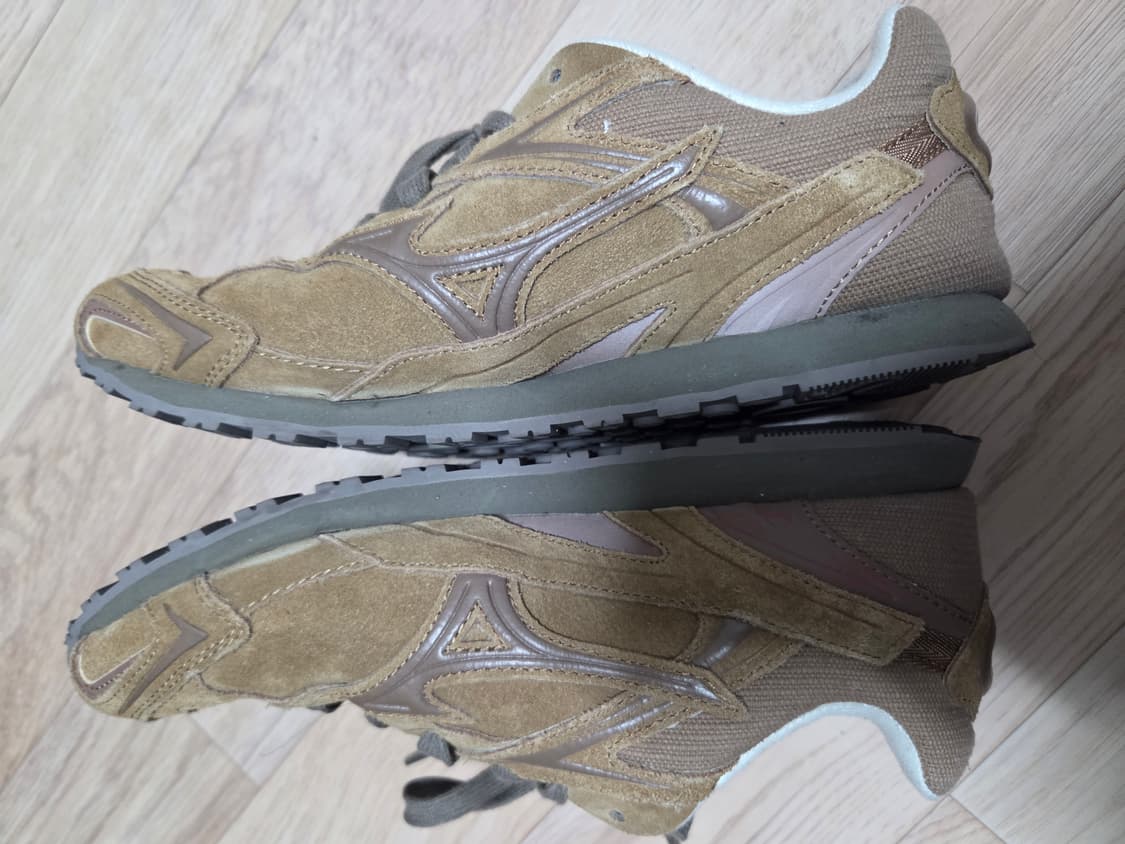 미즈노 LG 60S 2K 브라운 255 팝니다 상품이미지3