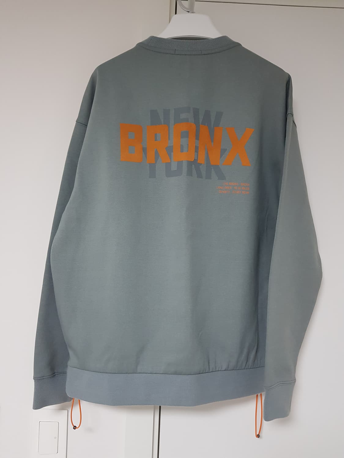 M) 질스튜어트뉴욕 브롱스 백로고 스트링 맨투맨 상품이미지2