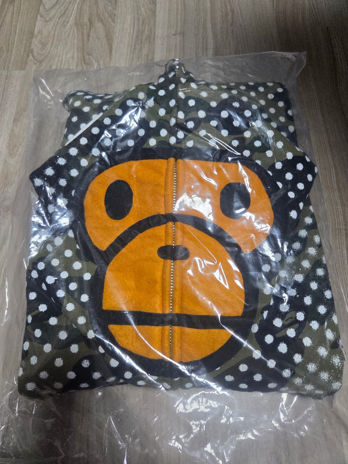 베이프X조슈아 후드 집업 XL사이즈 판매합니다.  상품이미지2