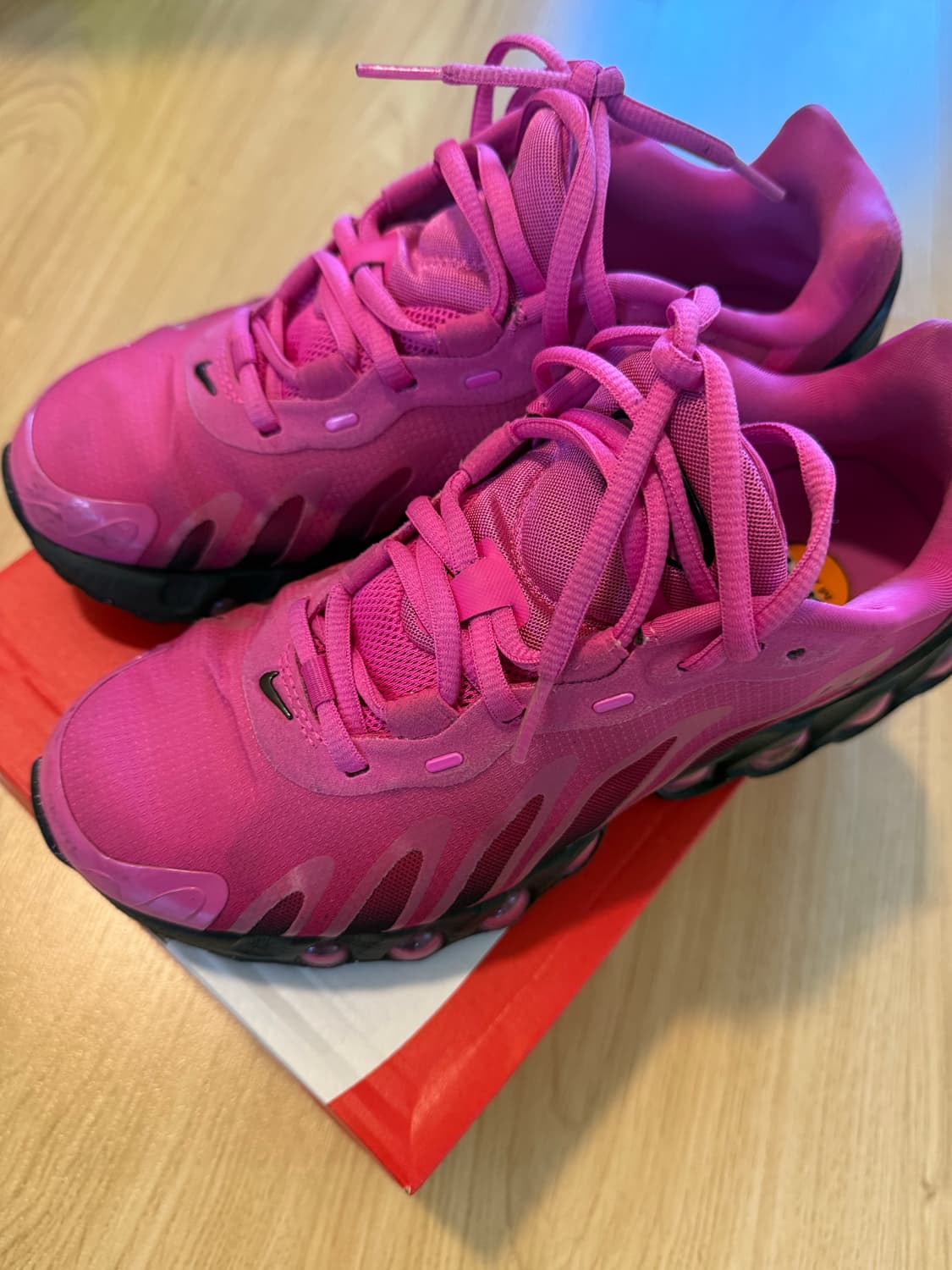 W Nike dn8 하이퍼 핑크 블랙 상품이미지3