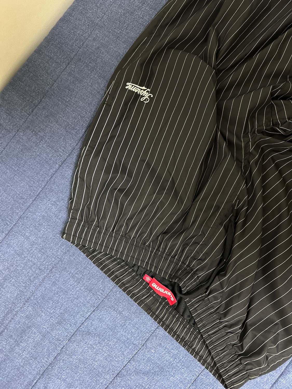 24fw슈프림 리플렉티브 핀스타리프 트랙 팬츠 블랙 L 2회착 상품이미지2