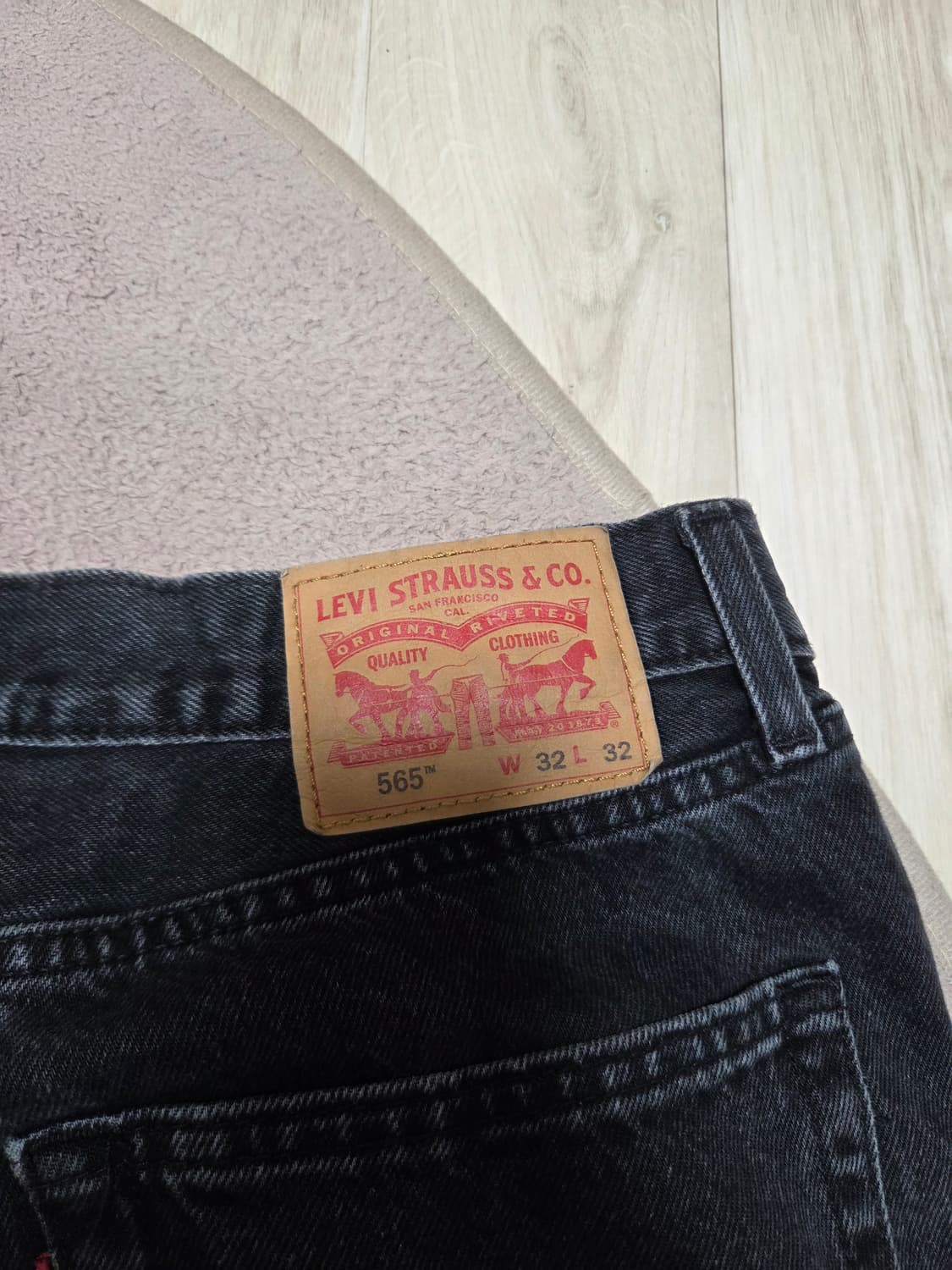 리바이스 565 흑청 32사이즈 상품이미지3