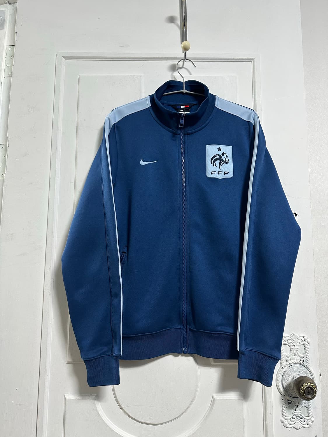 나이키 프랑스 트랙탑 상품이미지1