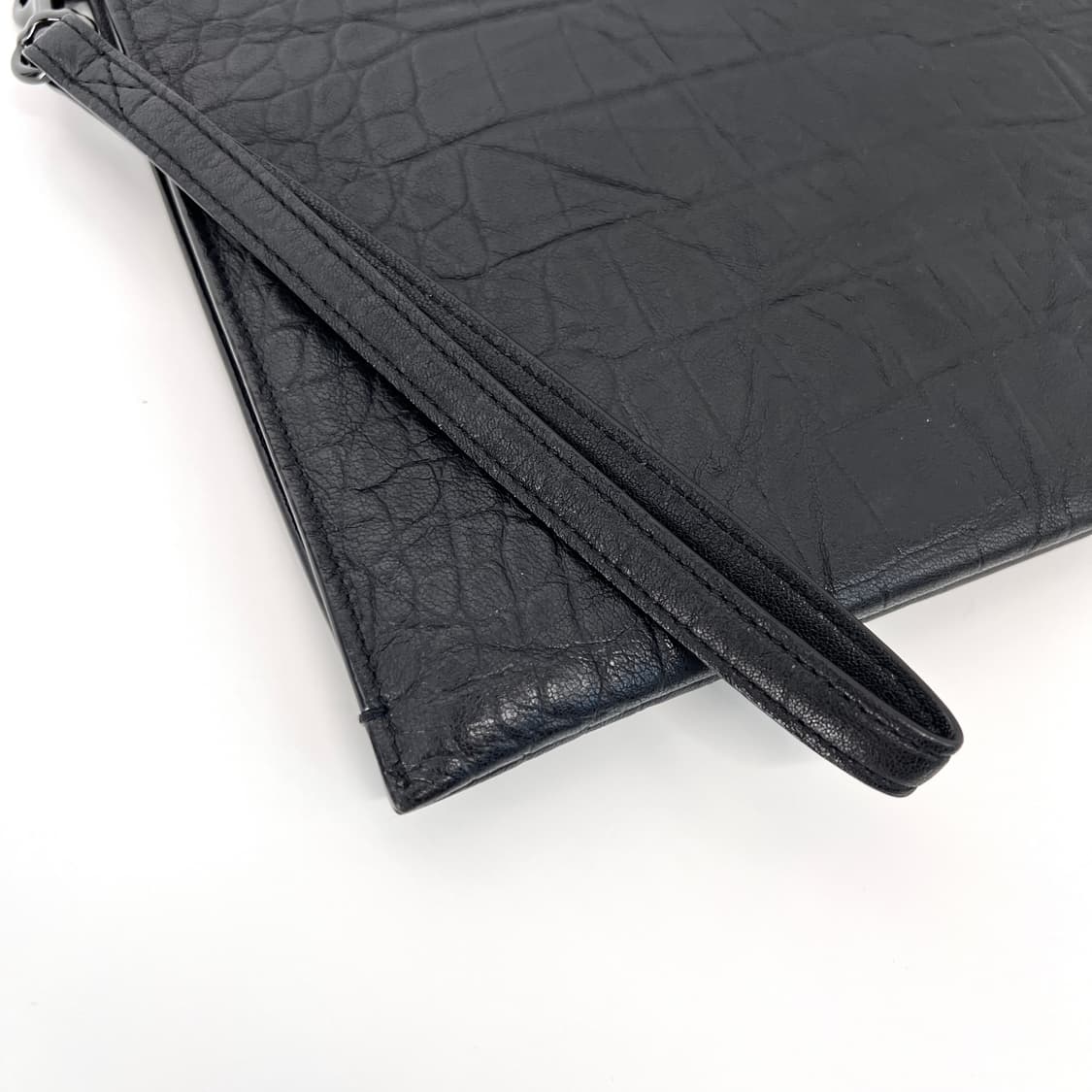 생로랑 모노그램 레더 클러치백 블랙 (667686) 상품이미지9