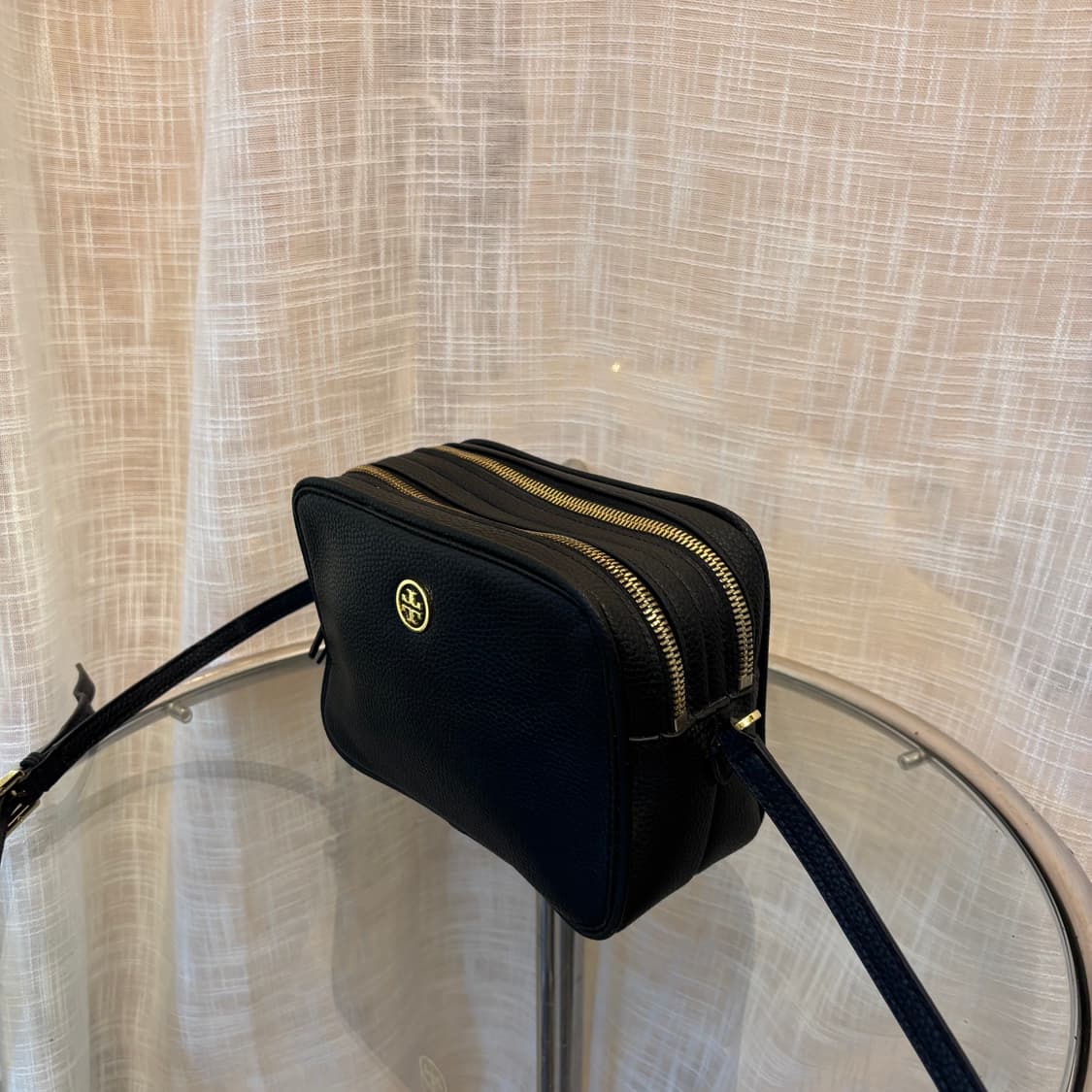 정품 토리버치 사각 크로스백     상품이미지5