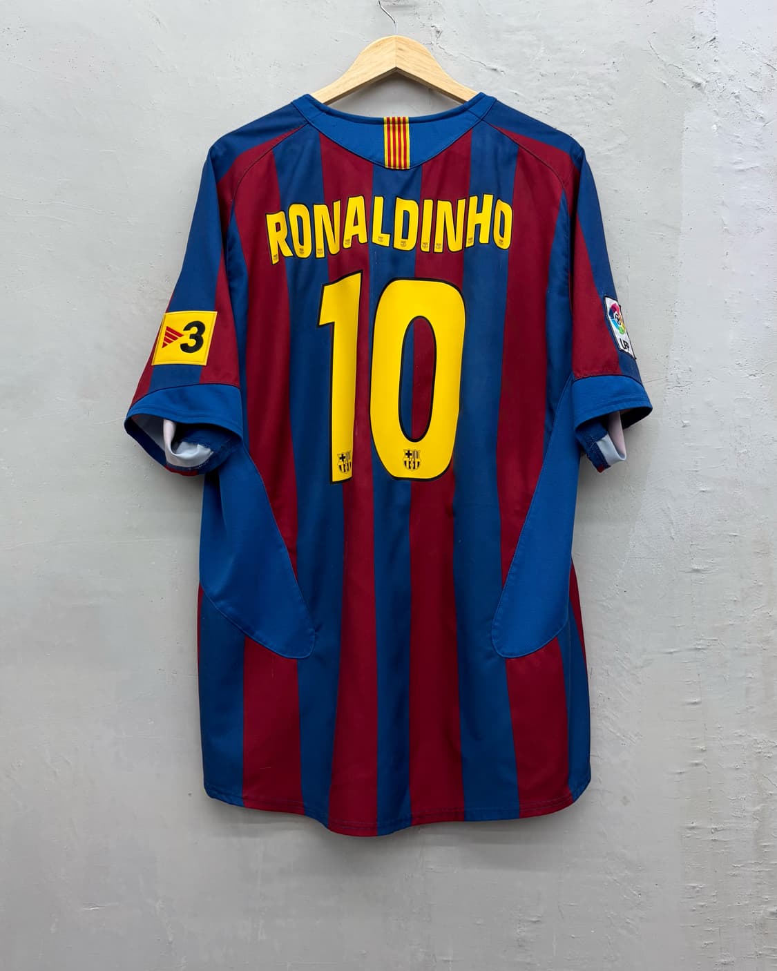 나이키 05-06 FC 바르셀로나 홈 리그.ver No.10 호나우지뉴 상품이미지1