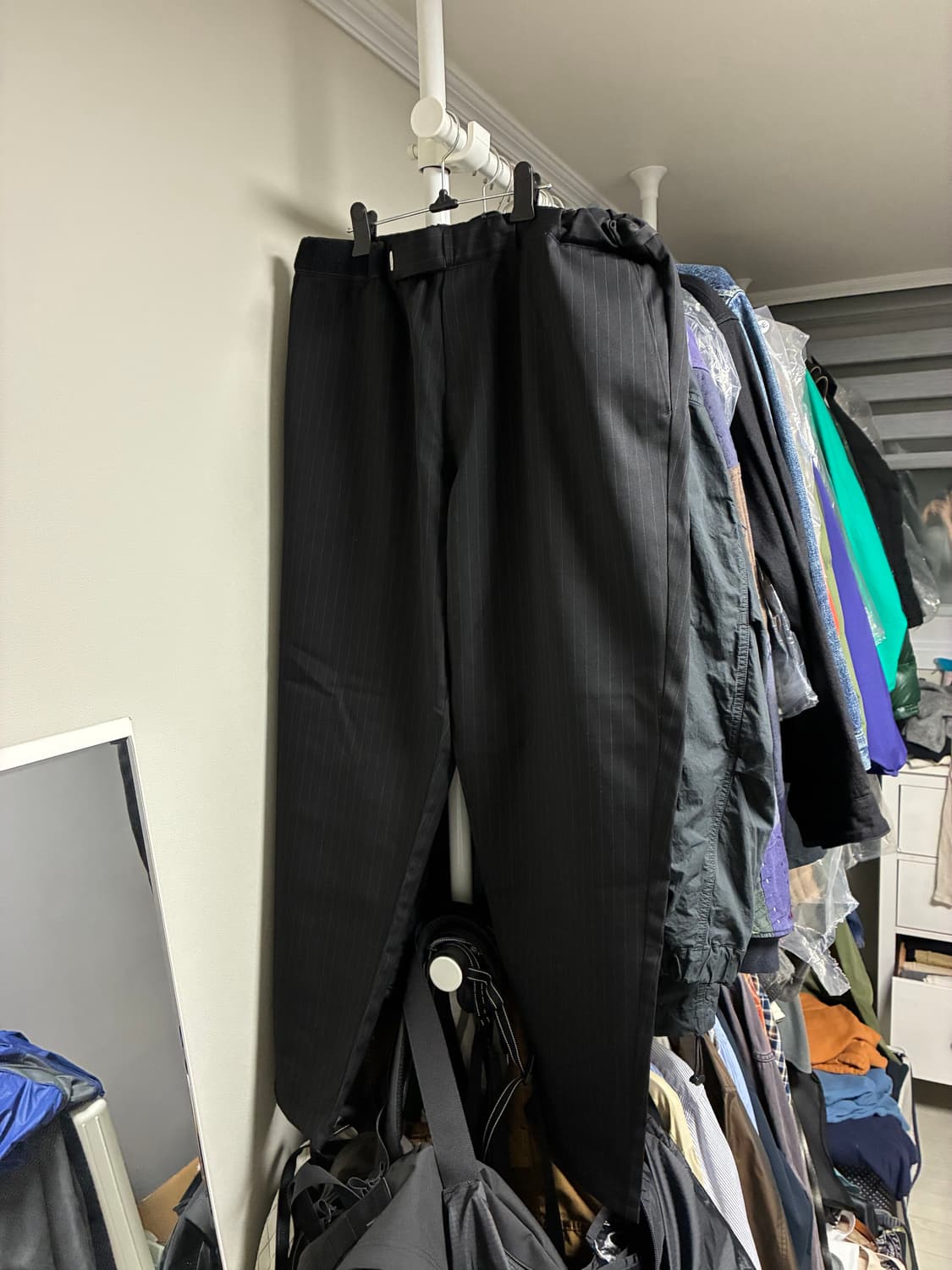 그라프페이퍼 울 쿡 팬츠 블랙 스트라이프  상품이미지1