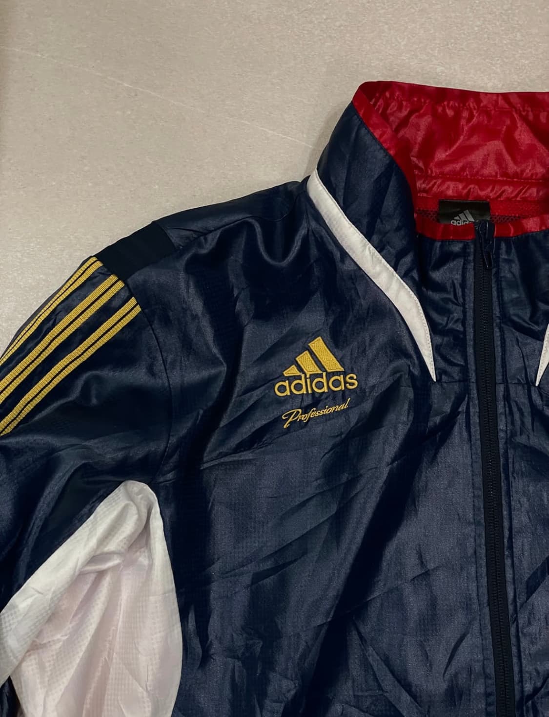 아디다스 빈티지 프로페셔널 바람막이 상품이미지2