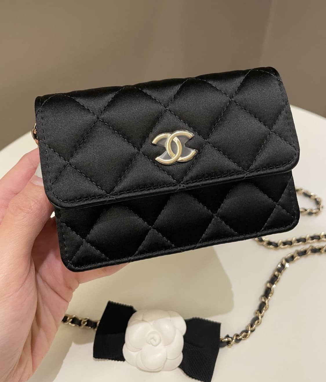 샤넬 뷰티 까멜리아 카드지갑 미니백 상품이미지1