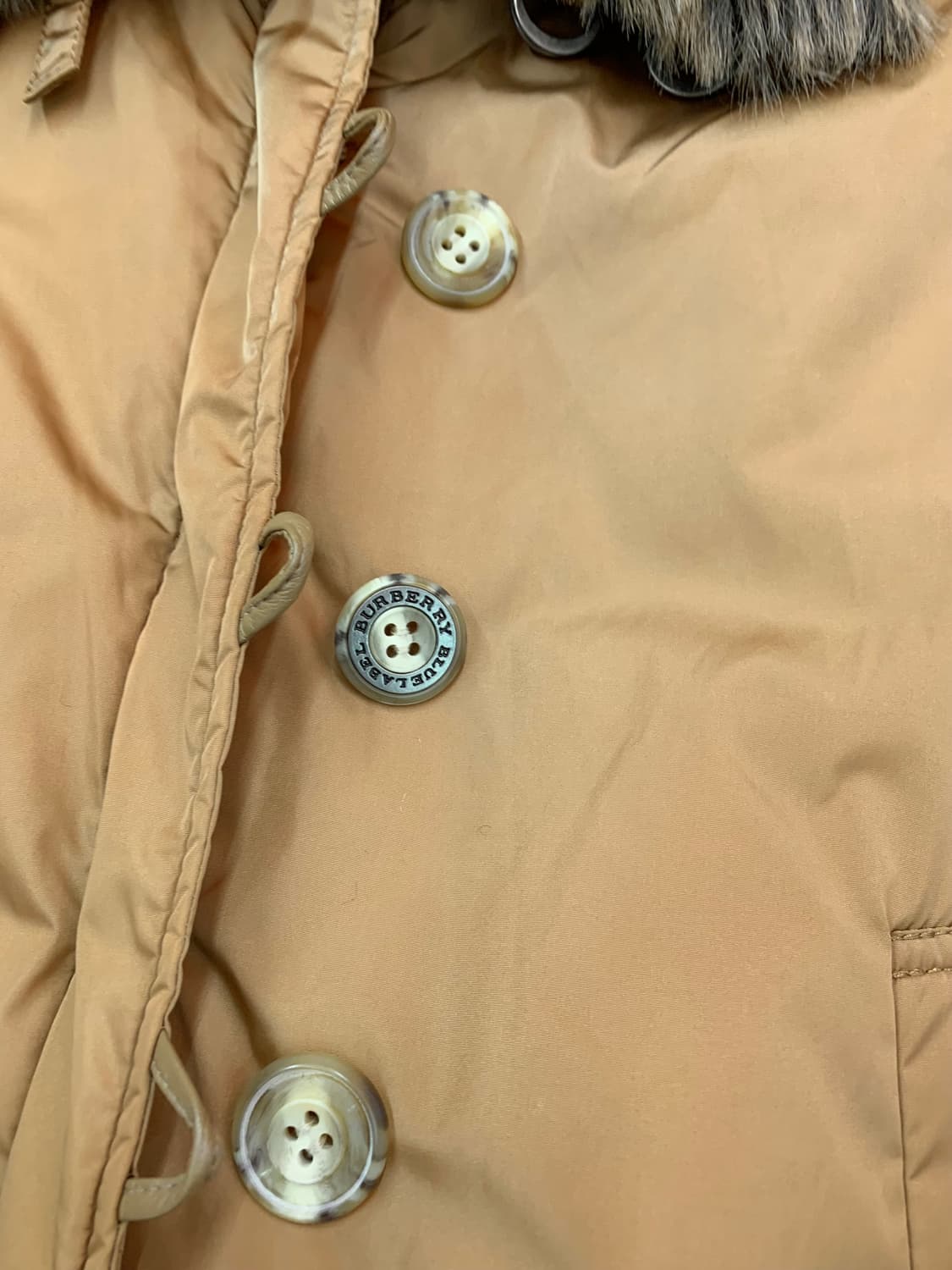 Burberry 버버리 블루라벨 퍼 블루종 상품이미지5