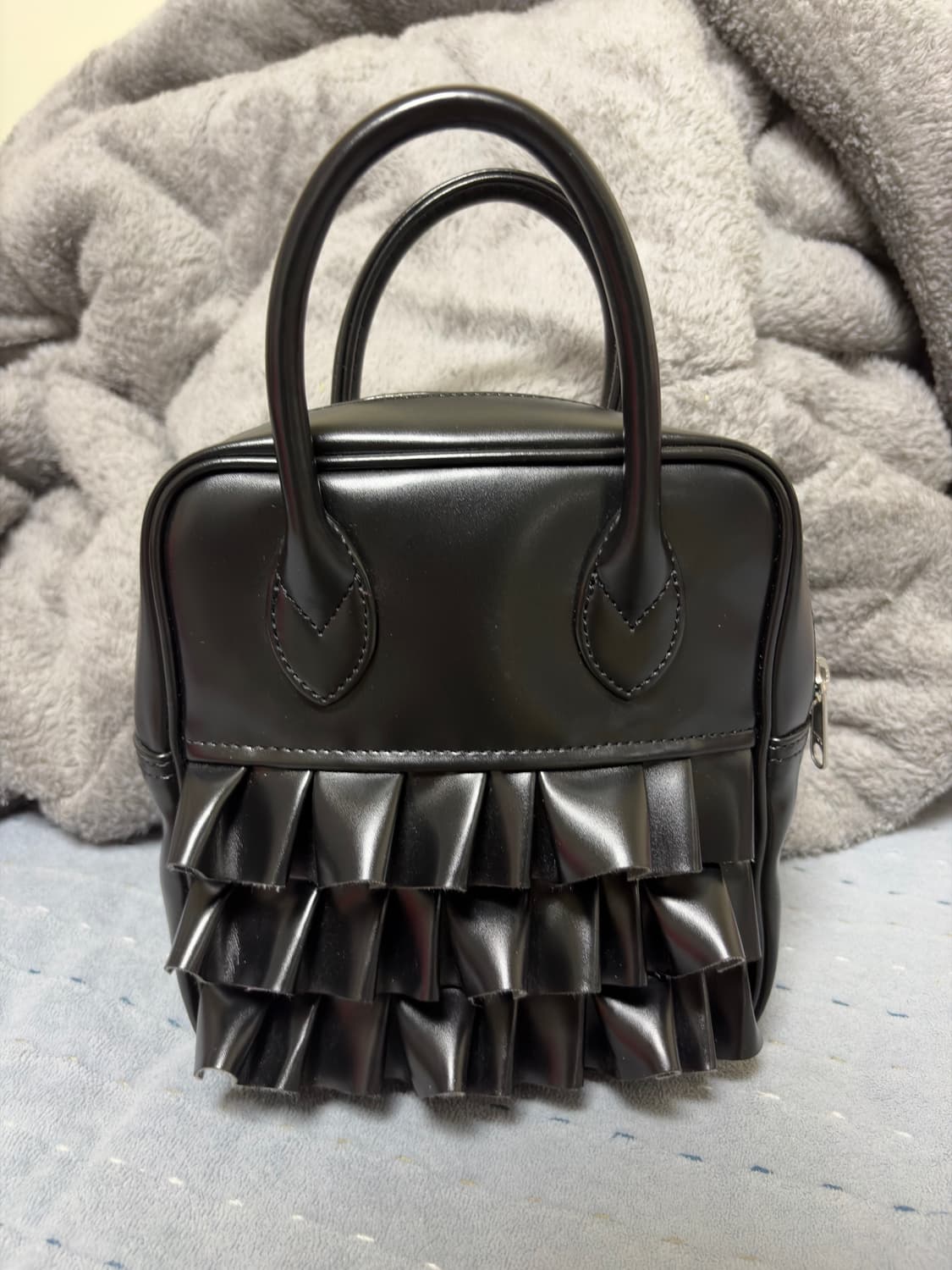 꼼데가르송 프릴백  상품이미지1