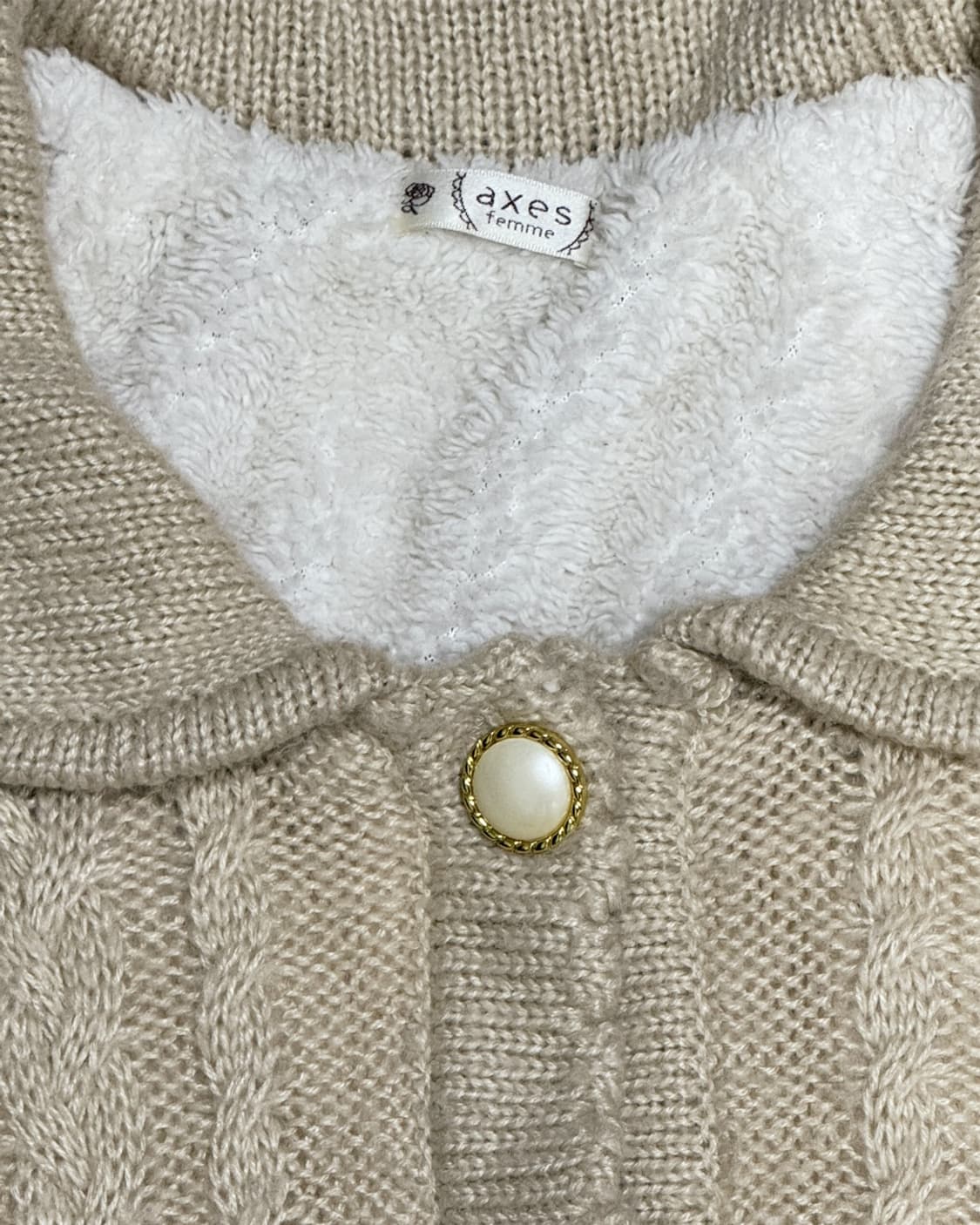 ︎axes femme 후와후와 버튼 케이프 상품이미지3