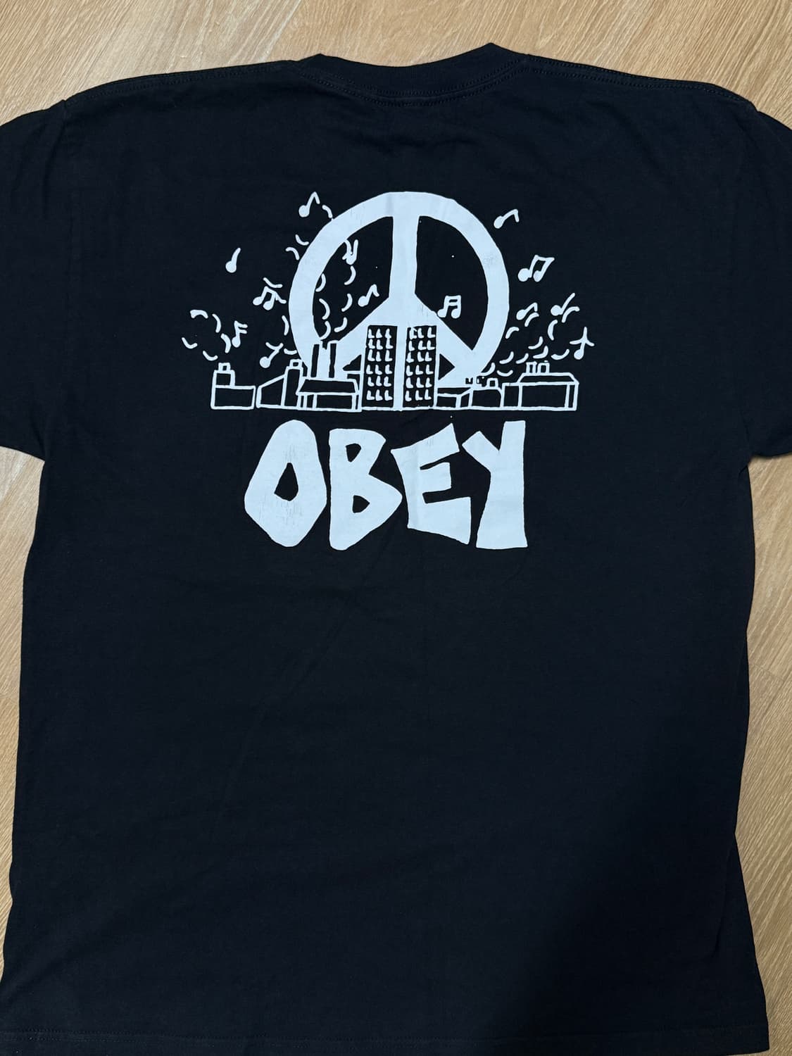[L] Obey 오베이 그래픽 티셔츠  상품이미지2