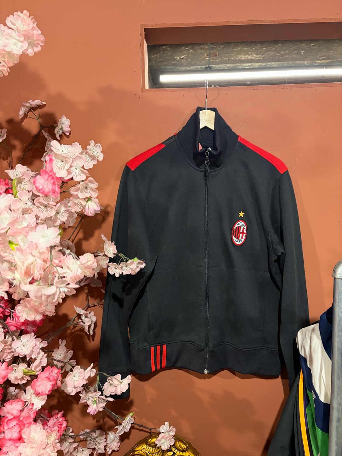 아디다스 ac밀란 트랙탑 상품이미지1