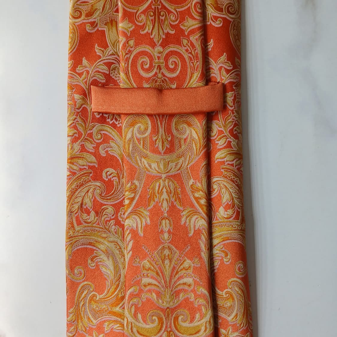 지안프랑코 페레 실크 오렌지 페이즐리 넥타이 9.7cm A+등급 G7
 상품이미지6