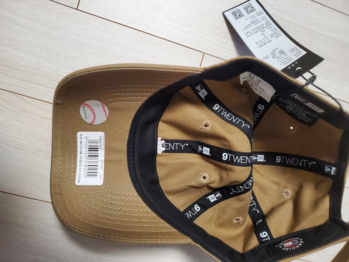 새상품)NEW ERA 뉴에라 볼캡


오염 하자없이 깨끗해요^^ 상품이미지7