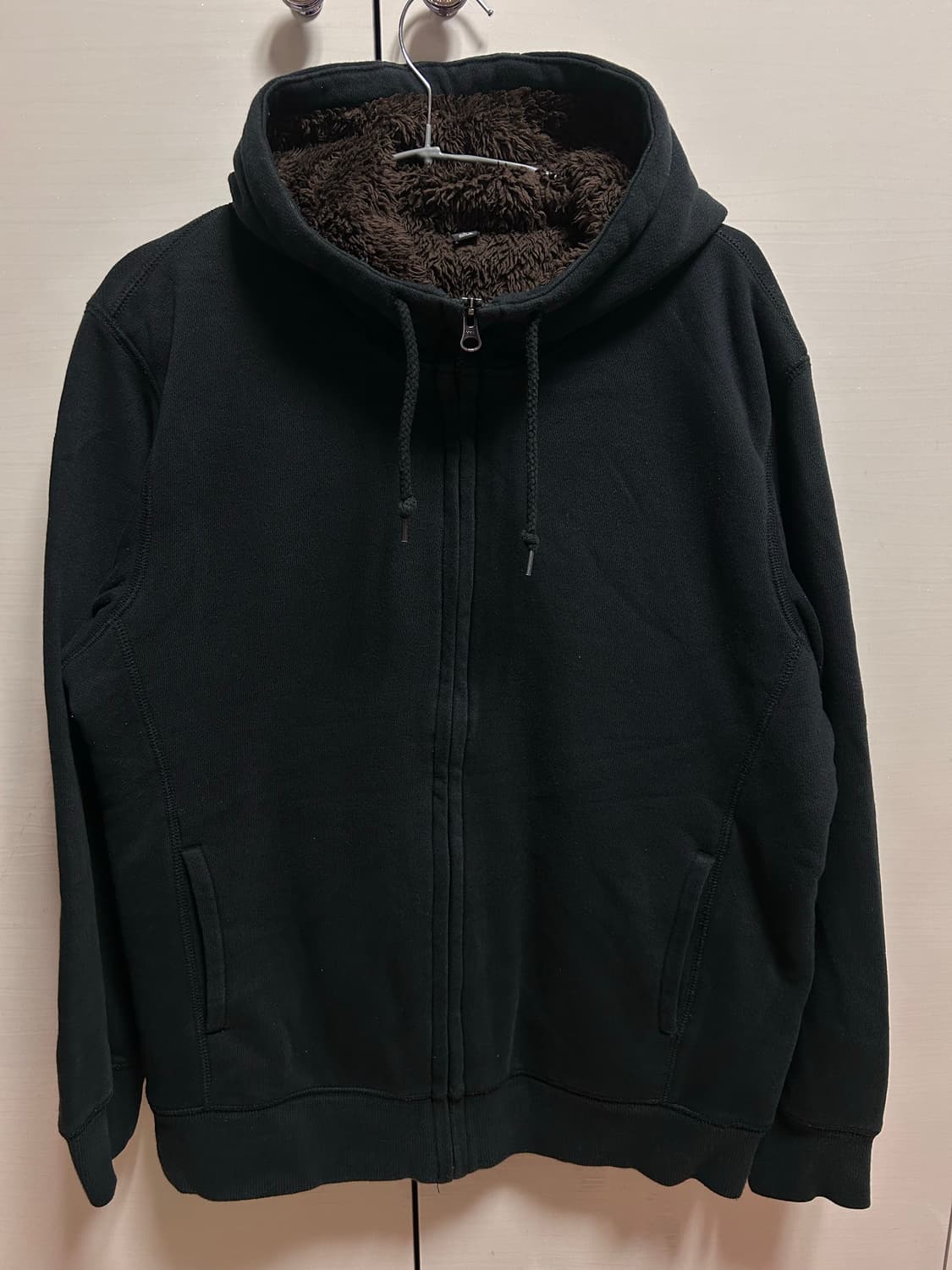 유니클로 보아털 후드집업 L 블랙 상품이미지1