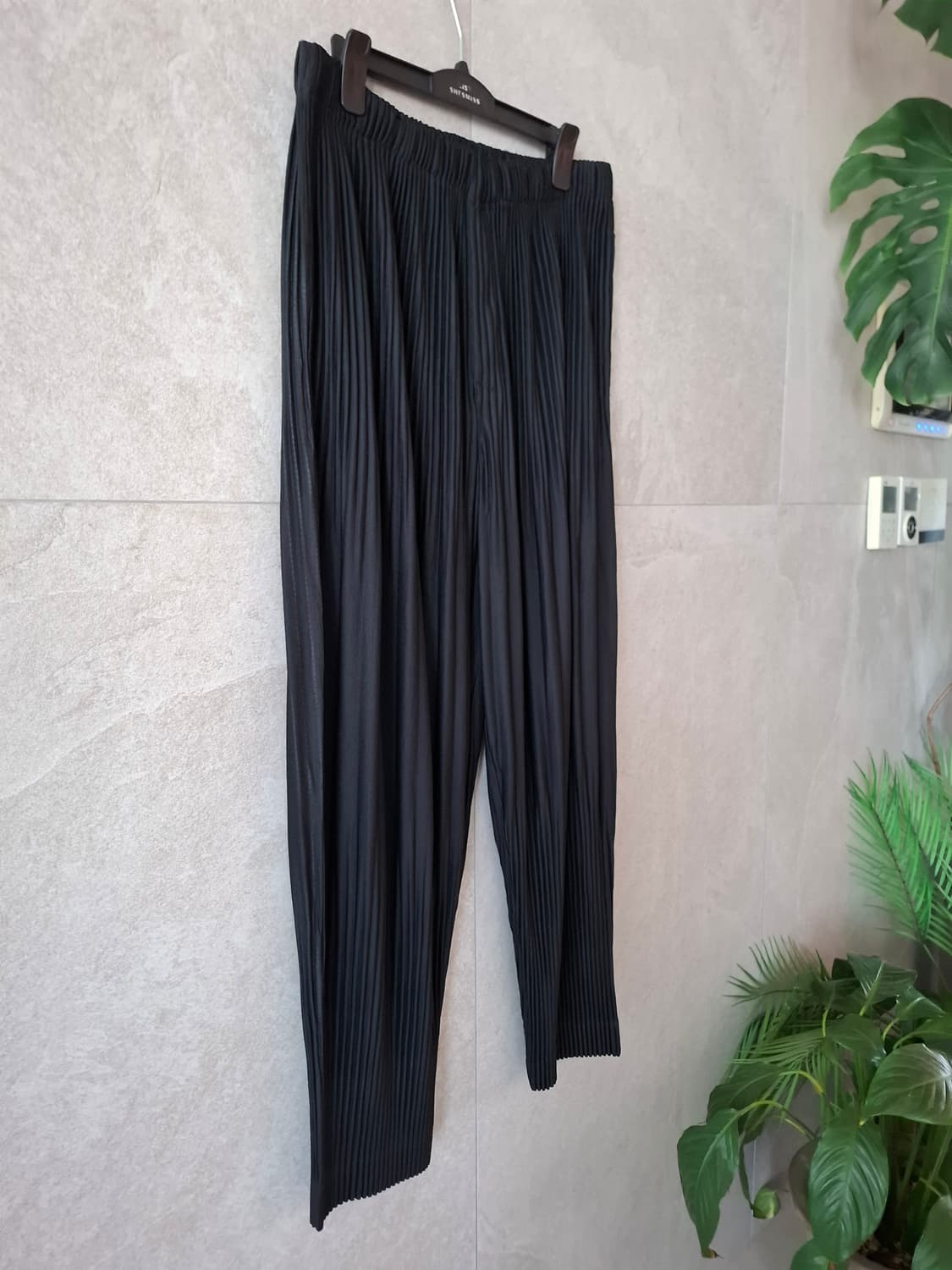 옴므플리세 베이직 팬츠 블랙 이세이미야케 플리츠플리즈 상품이미지4