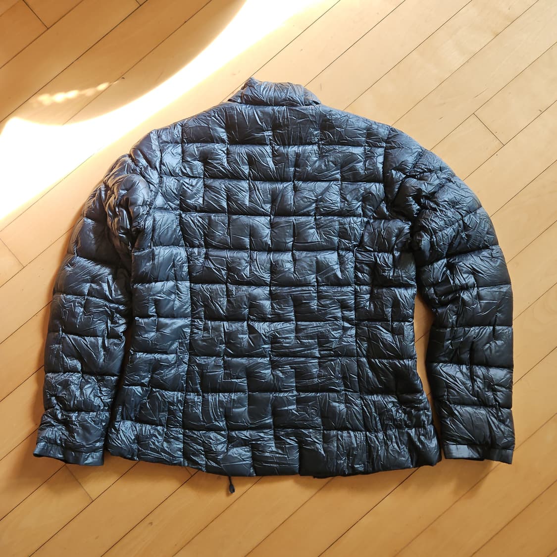 몽벨 1000필파워 UL구스다운 패딩 재킷 여95 상품이미지2