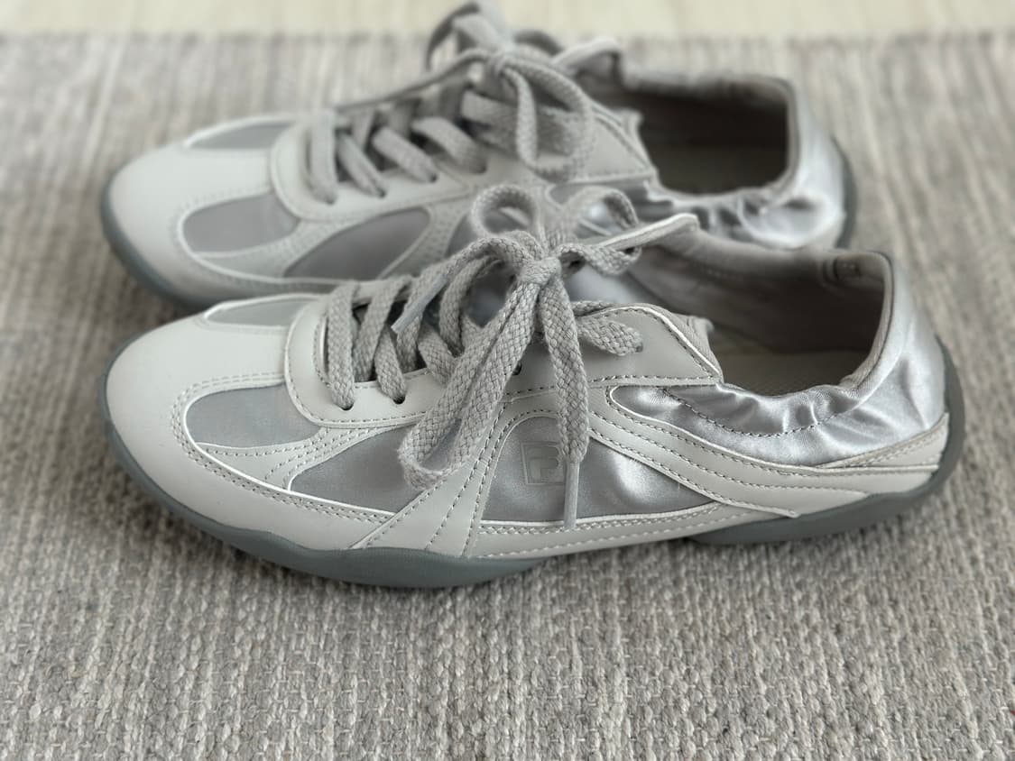 (1회 착용) 휠라 글리오 실버문 235 차정원 운동화 상품이미지3